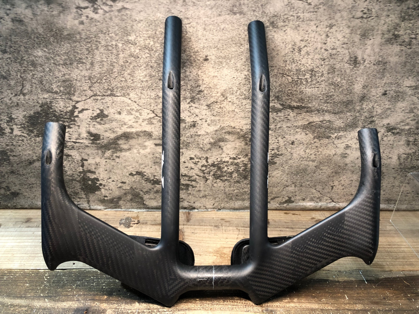 IP067 TNi エアスライス AIRSLICE エアロバー エンド部 C-C400mm ※深いクランプ傷のためためジャンク