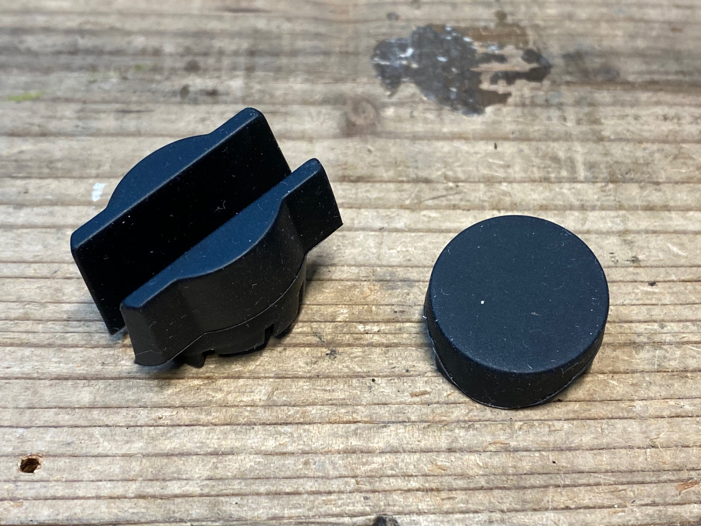 IY976 ブライトン bryton Gardia R300L リアビューレーダー リアライト ※動作確認済