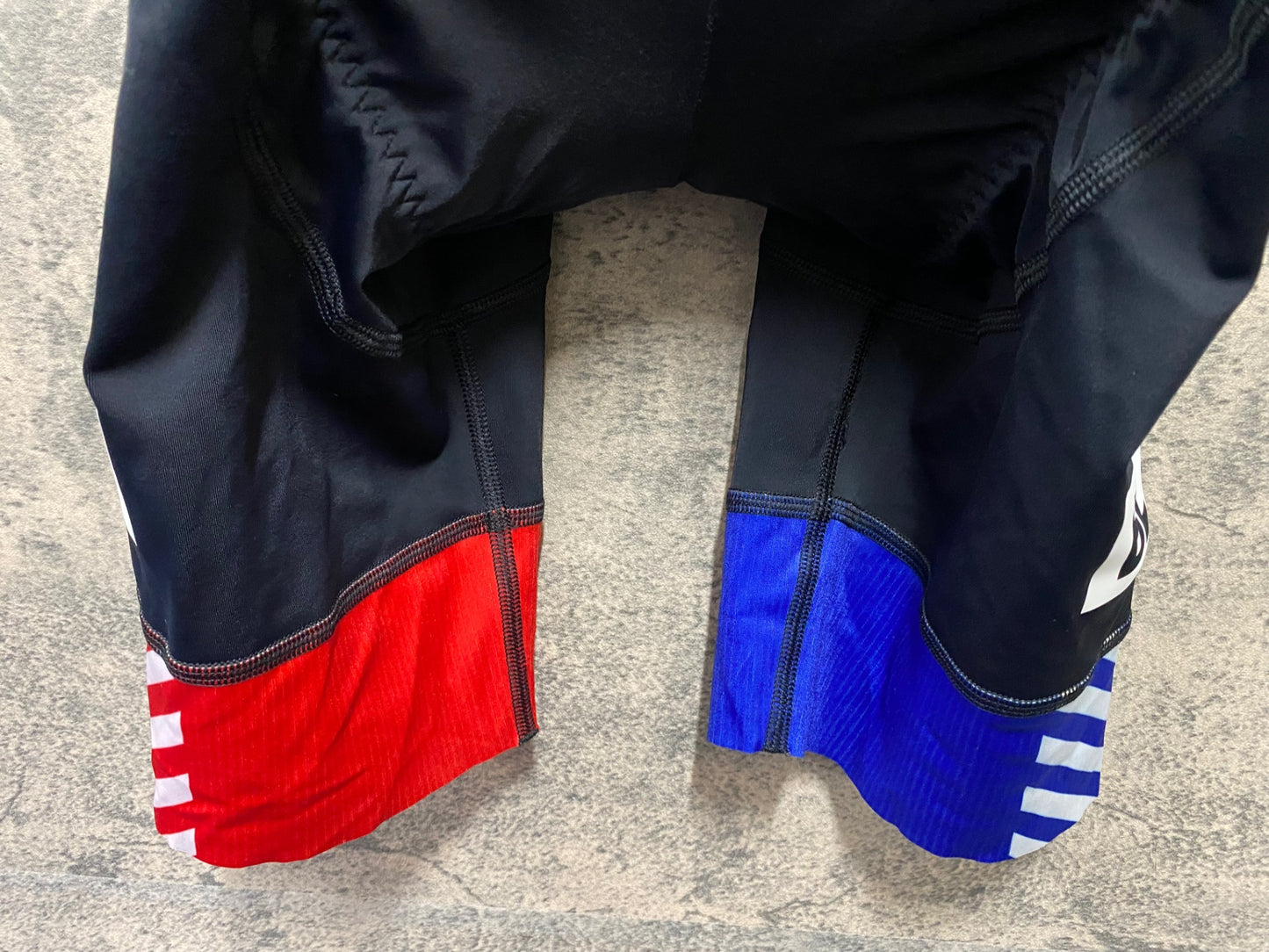 JD374 ブラックシープ BLACK SHEEP ビブショーツ 黒 青 赤 M