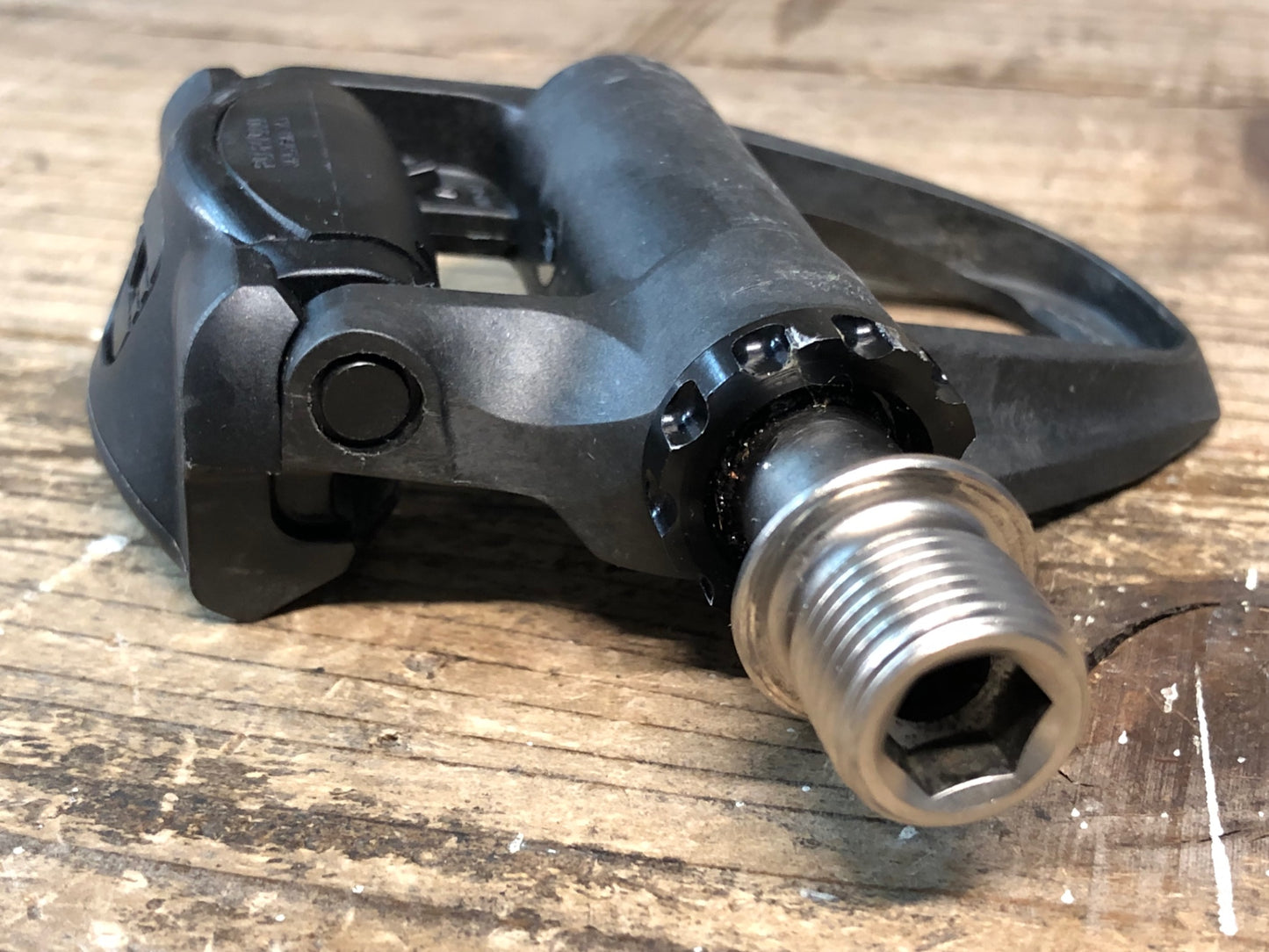 IZ710 シマノ SHIMANO 105 PD-R7000 ビンディングぺダル SPD-SL 黒