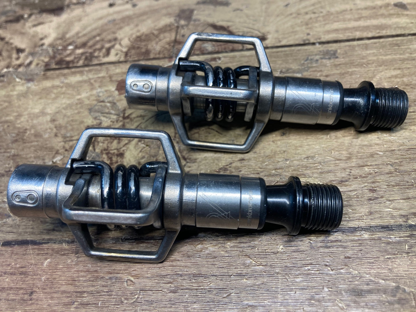 HN949 クランクブラザーズ crankbrothers エッグビータ EGG BEATER2 ビンディングペダル ※軸回転ゴリ感