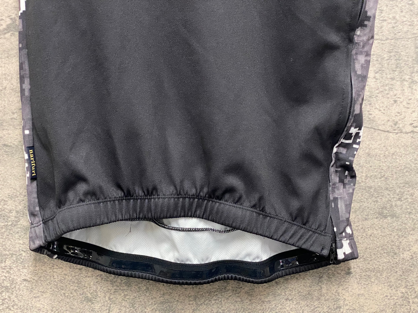 IZ426 ナリフリ narifuri NFTK-21 半袖 サイクルジャージ 黒 M