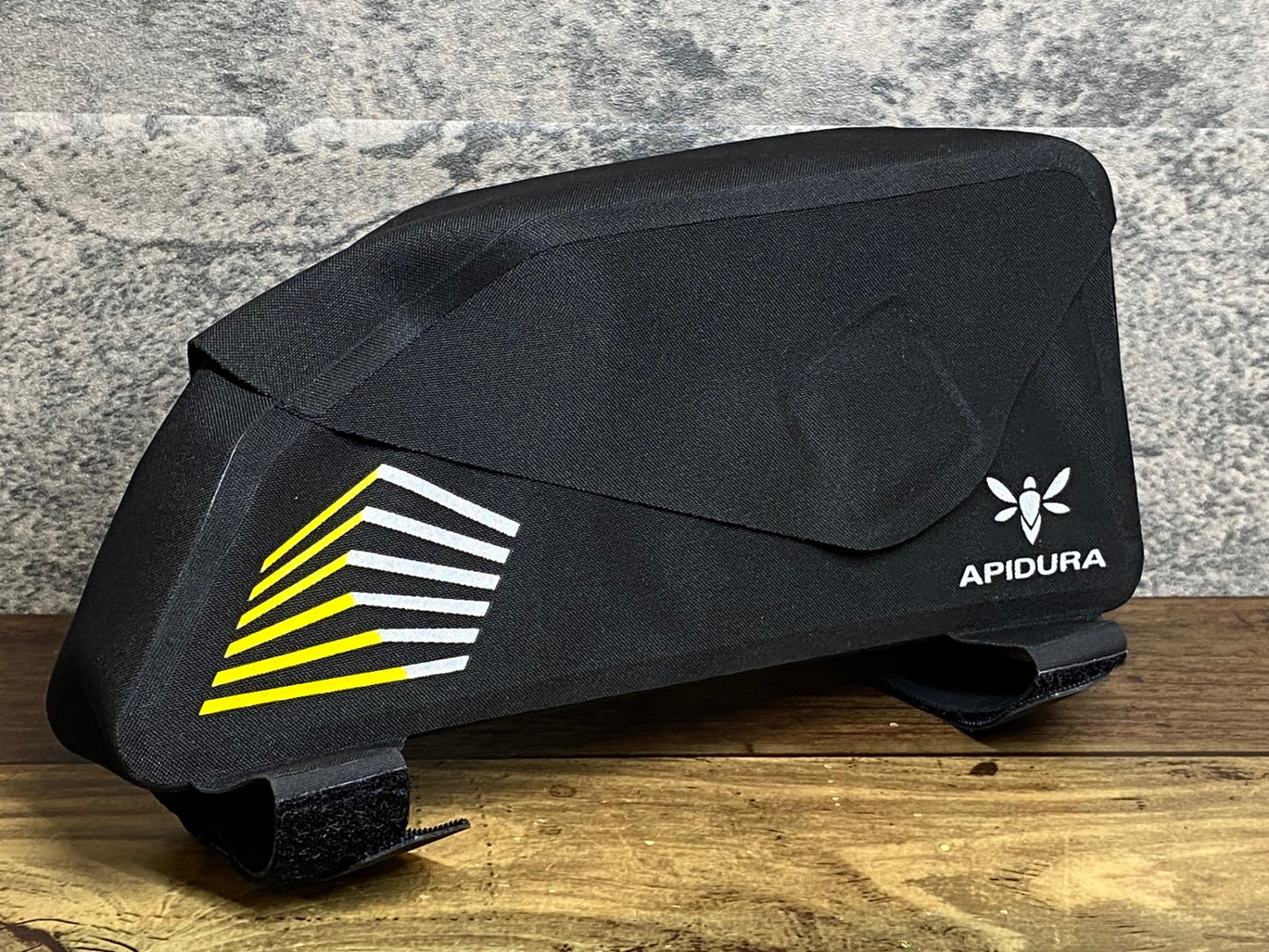 JD356 アピデュラ APIDURA レーシングトップチューブバッグ 黒
