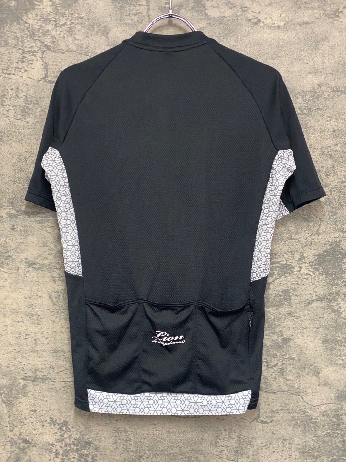 IZ066 リオンドカペルミュール Lion de KAPELMUUR 半袖 サイクルジャージ 黒 白 L