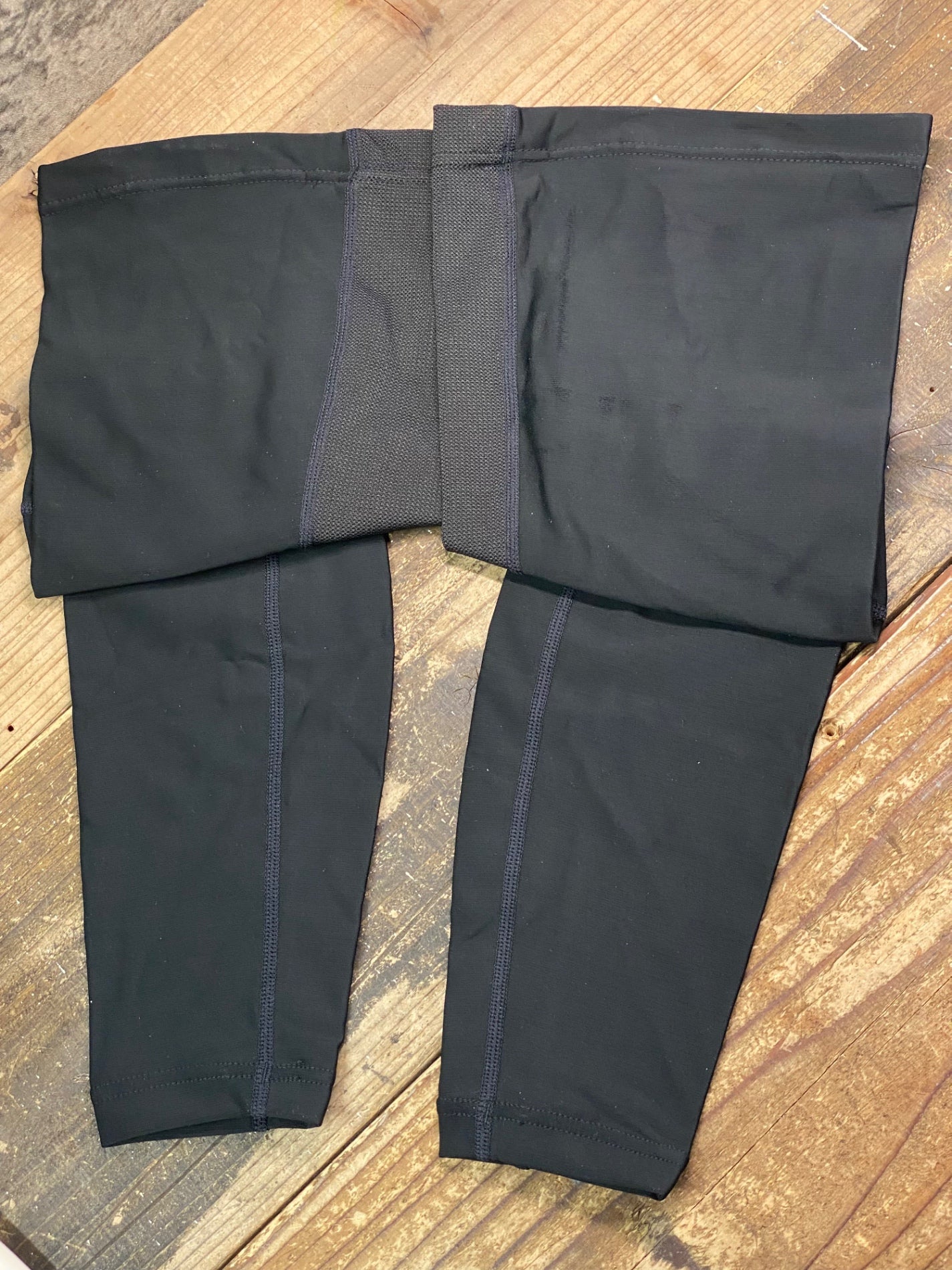 IW436 パールイズミ PEARL iZUMi レッグカバー 黒 M