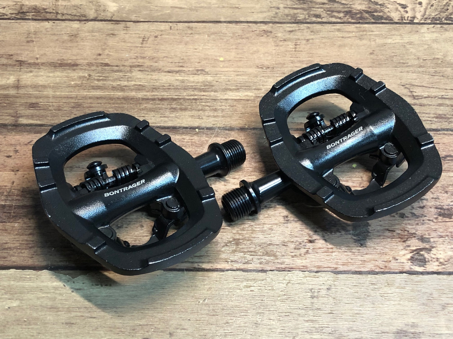 IN688 ボントレガー BONTRAGER 片面 ビンディングペダル SPD 黒