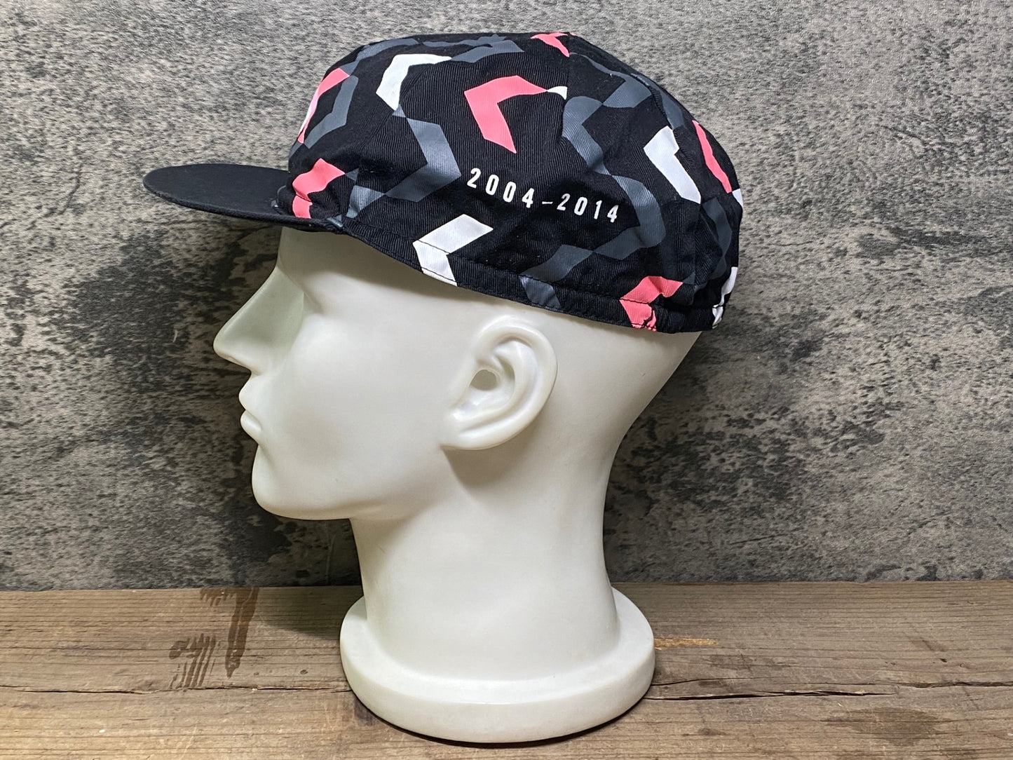 IS730 ラファ Rapha サイクルキャップ 黒 白 ピンク フリーサイズ