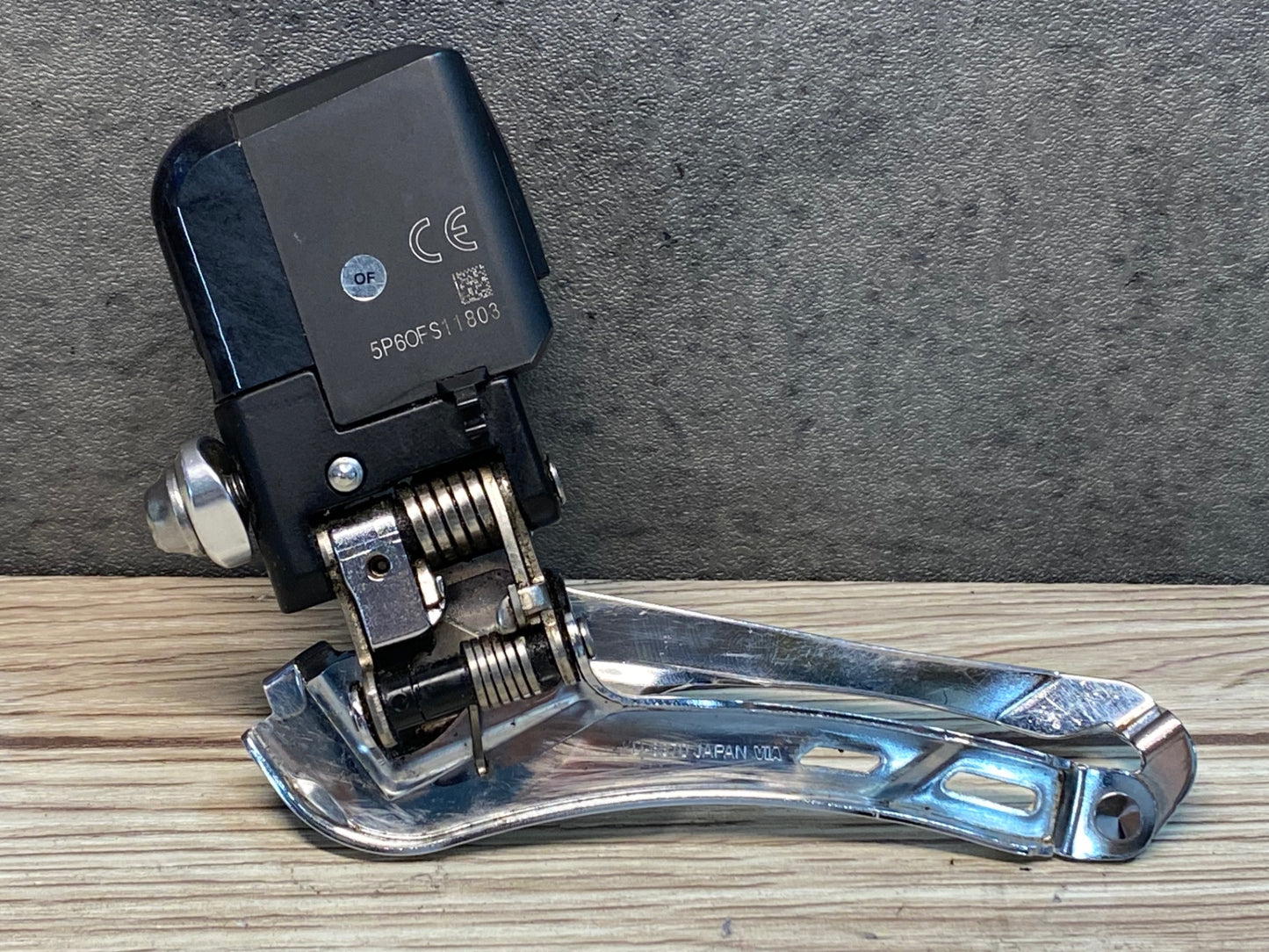 IV019 シマノ SHIMANO アルテグラ ULTEGRA FD-6870 直付 フロントディレイラー Di2 電動