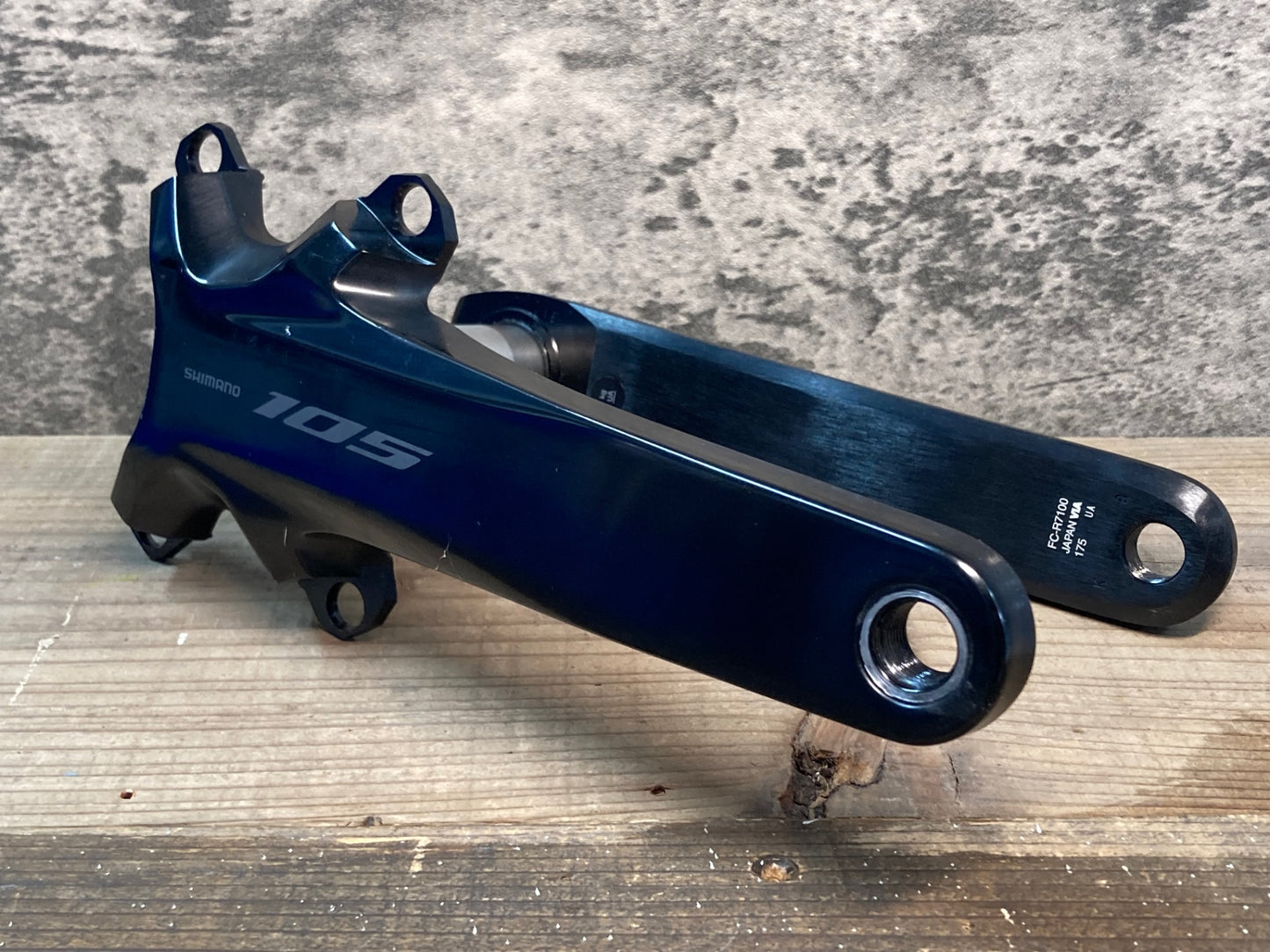 IN467 シマノ SHIMANO 105 FC-R7100 クランクアーム 175mm