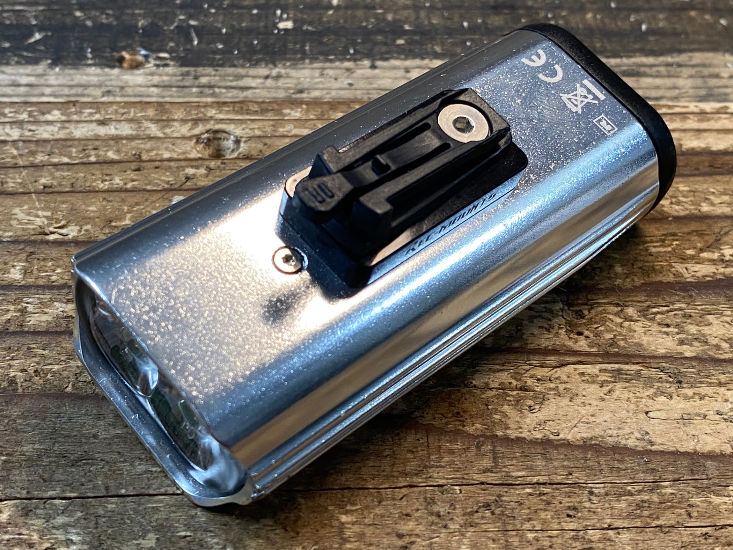 IS383 レザイン LEZYNE LITE DRIVE 1000XL ライト シルバー RecMounts CATEYE 用アダプター付属