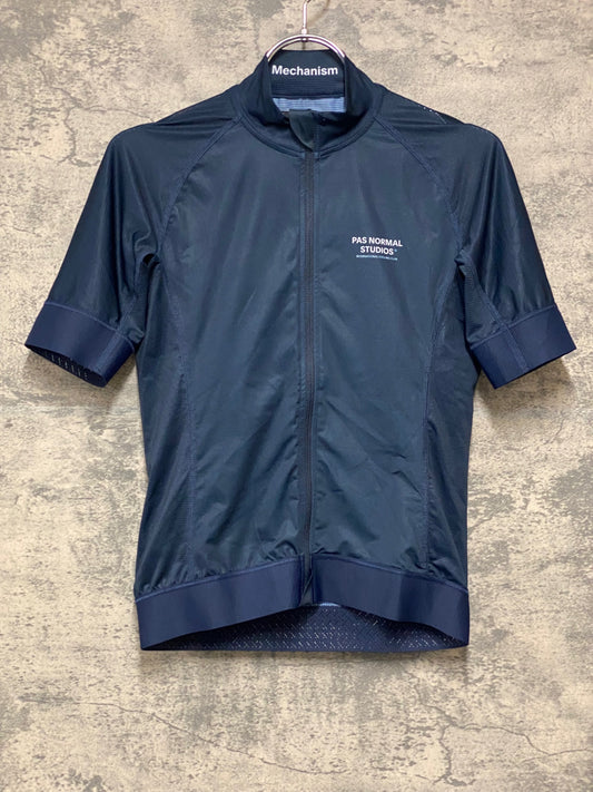 JC402 パスノーマルスタジオ Pas Normal Studios | Men's Mechanism Jersey 半袖 サイクルジャージ ネイビー S