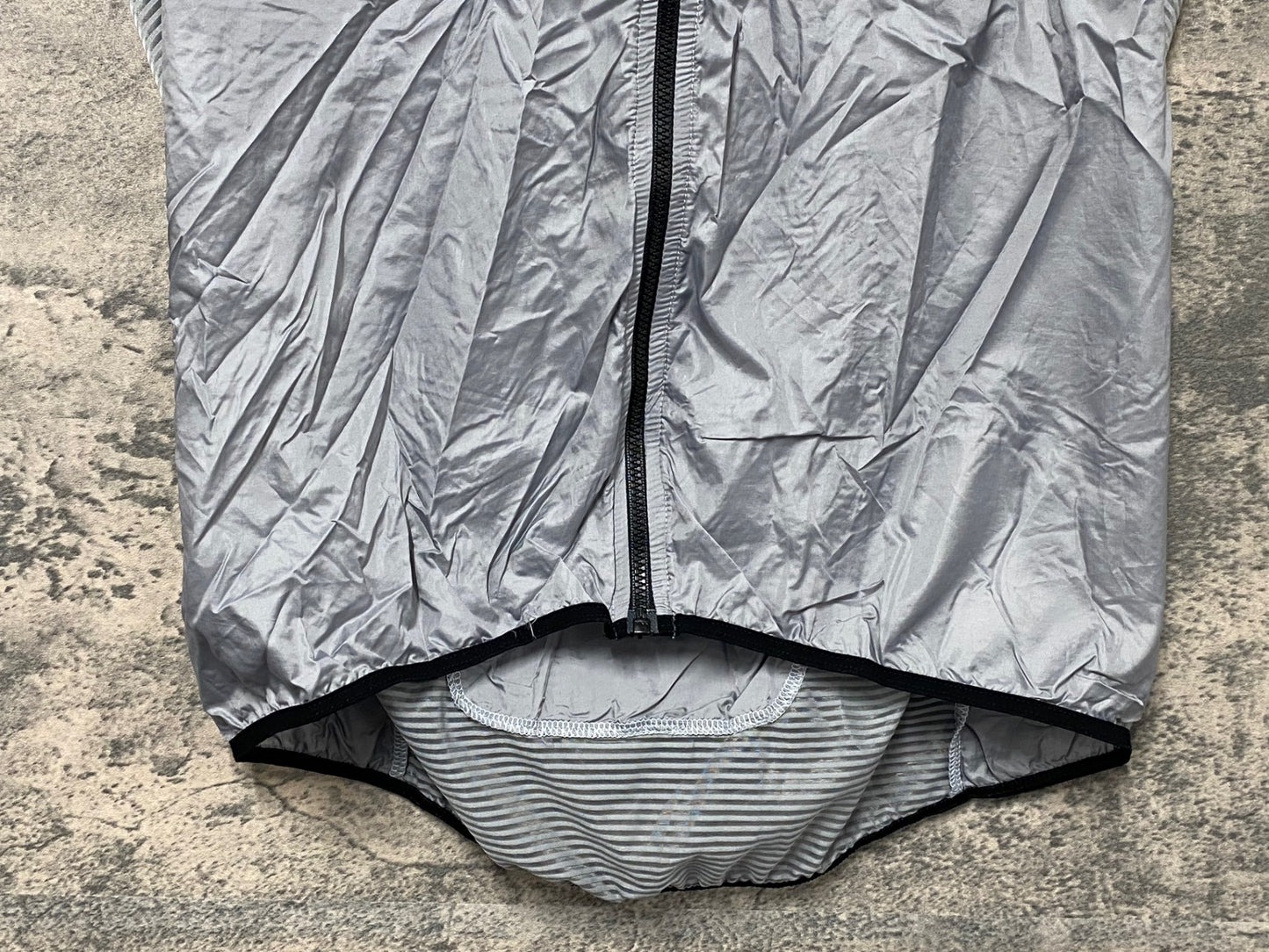 IW428 カステリ CASTELLI ジレ サイクルベスト グレー 2XL