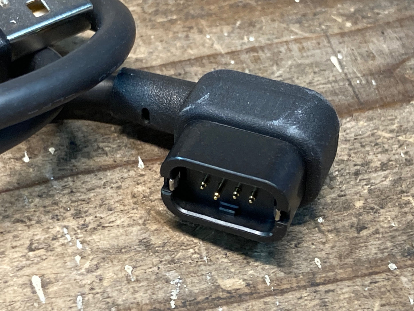 IQ093 シマノ SHIMANO EW-EC300 充電コネクター