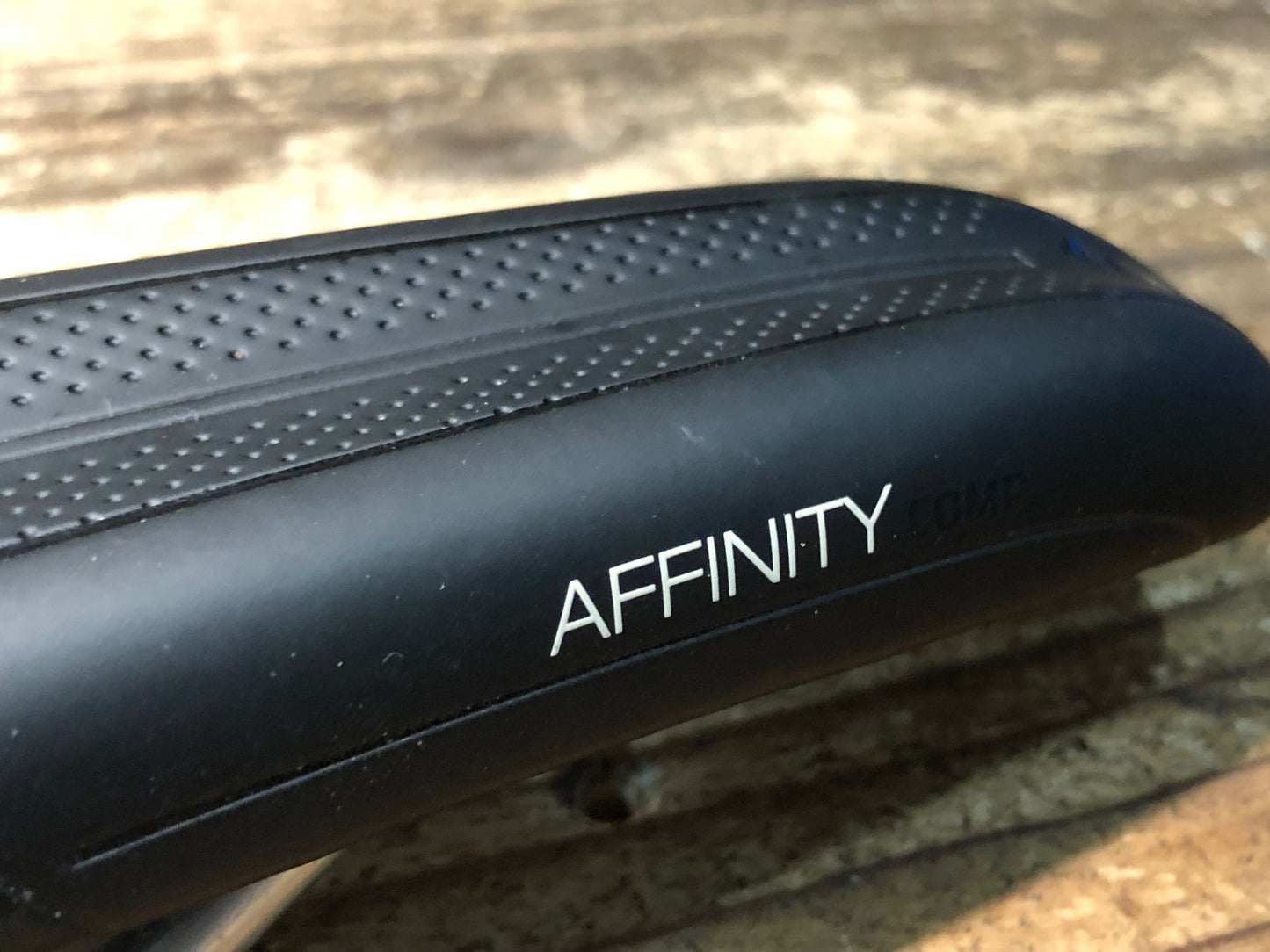 IY671 ボントレガー BONTRAGER AFFINITY COMP サドル 黒 138mm