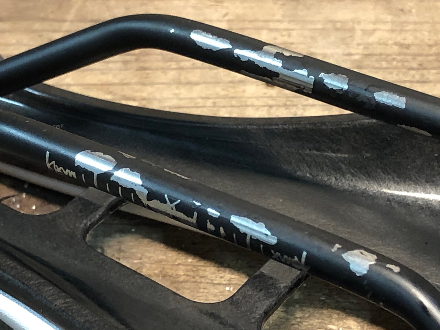 IQ414 シマノプロ SHIMANO PRO ステルス STEALTH サドル ステンレスレール 142mm 白