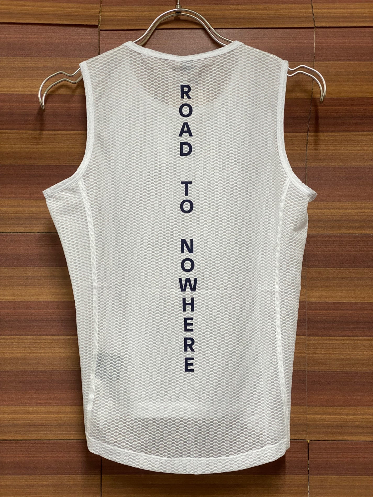 IU941 パスノーマルスタジオ PAS NORMAL STUDIOS ノースリーブ べースレイヤー 白 S