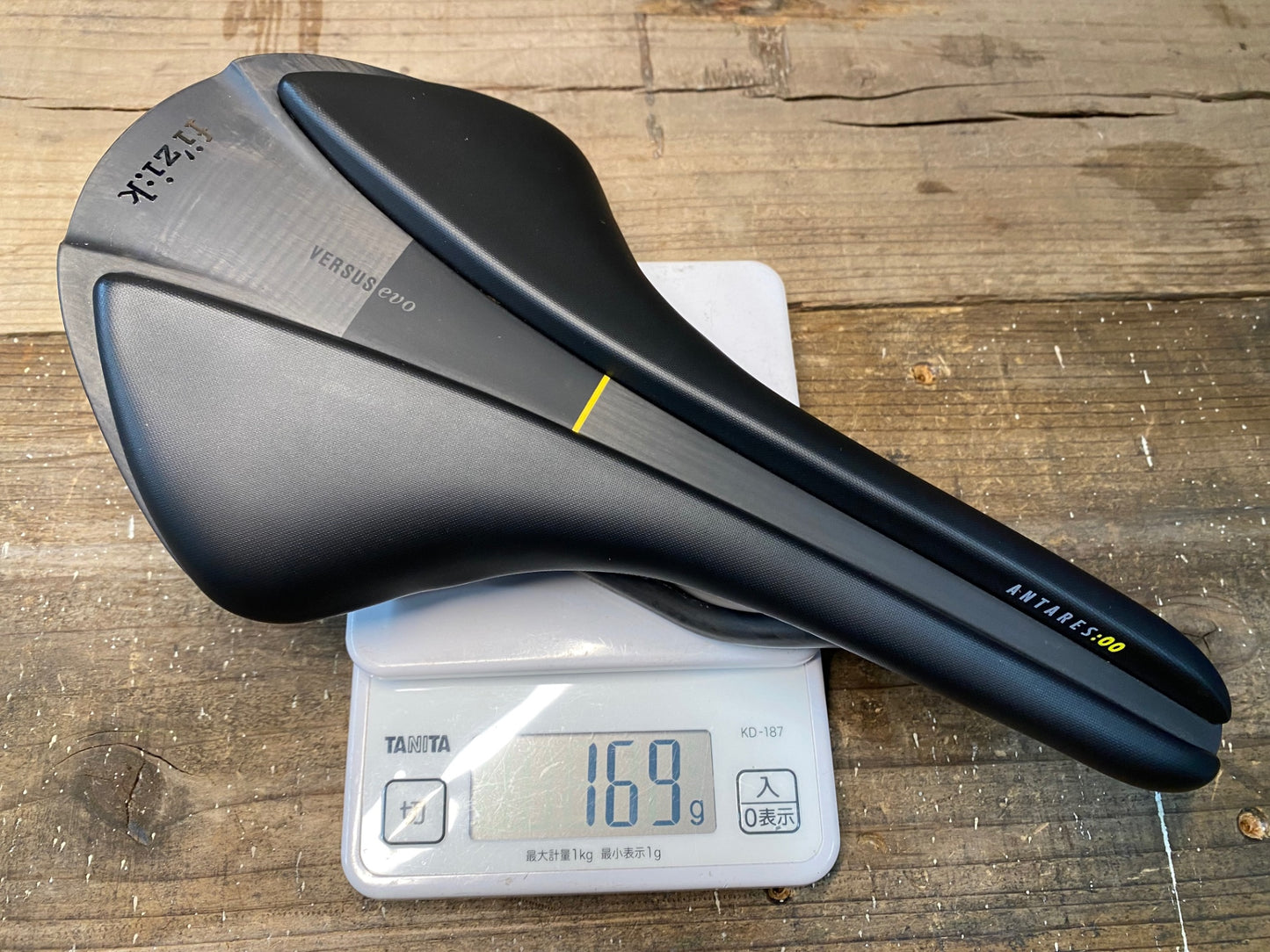 IQ551 フィジーク fizik アンタレス ANTARES VERSUS EVO 00 カーボンサドル Large 黒