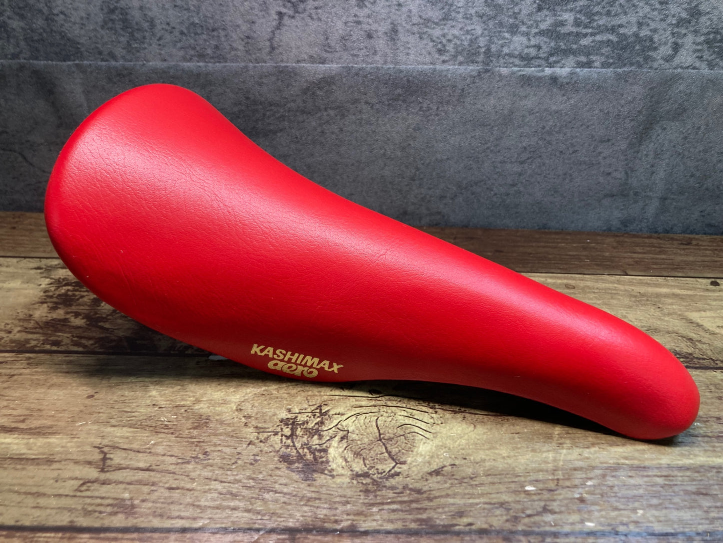 IS182 カシマックス KASHIMAX aero サドル レッド