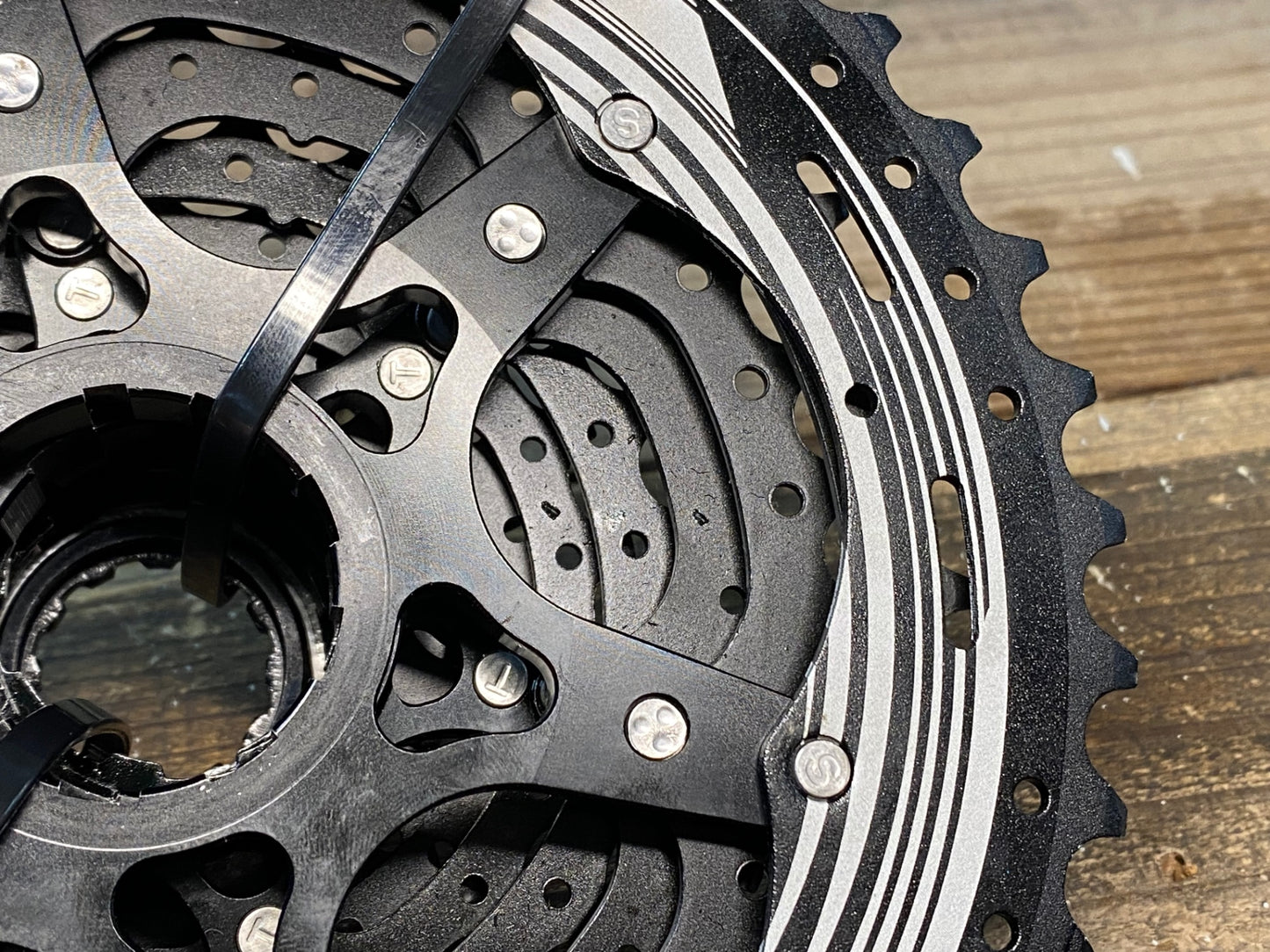 IR797 サンレース SUNRACE MS8 スプロケット 11-42T 11S