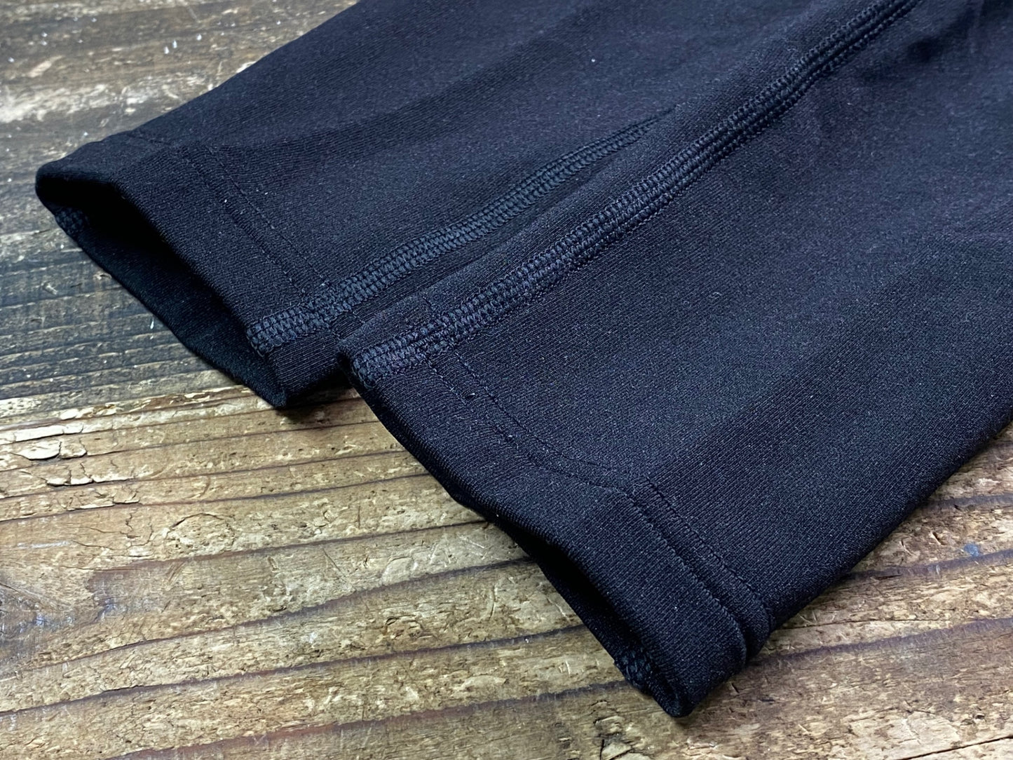 IV236 ラファ Rapha CLASSIC THERMAL LEG Warmers 黒 ピンク