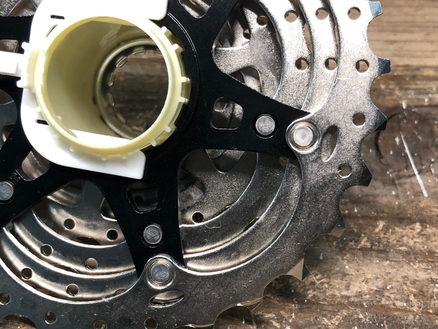 IV160 シマノ SHIMANO 105 CS-R7000 スプロケット 11-30T 11S