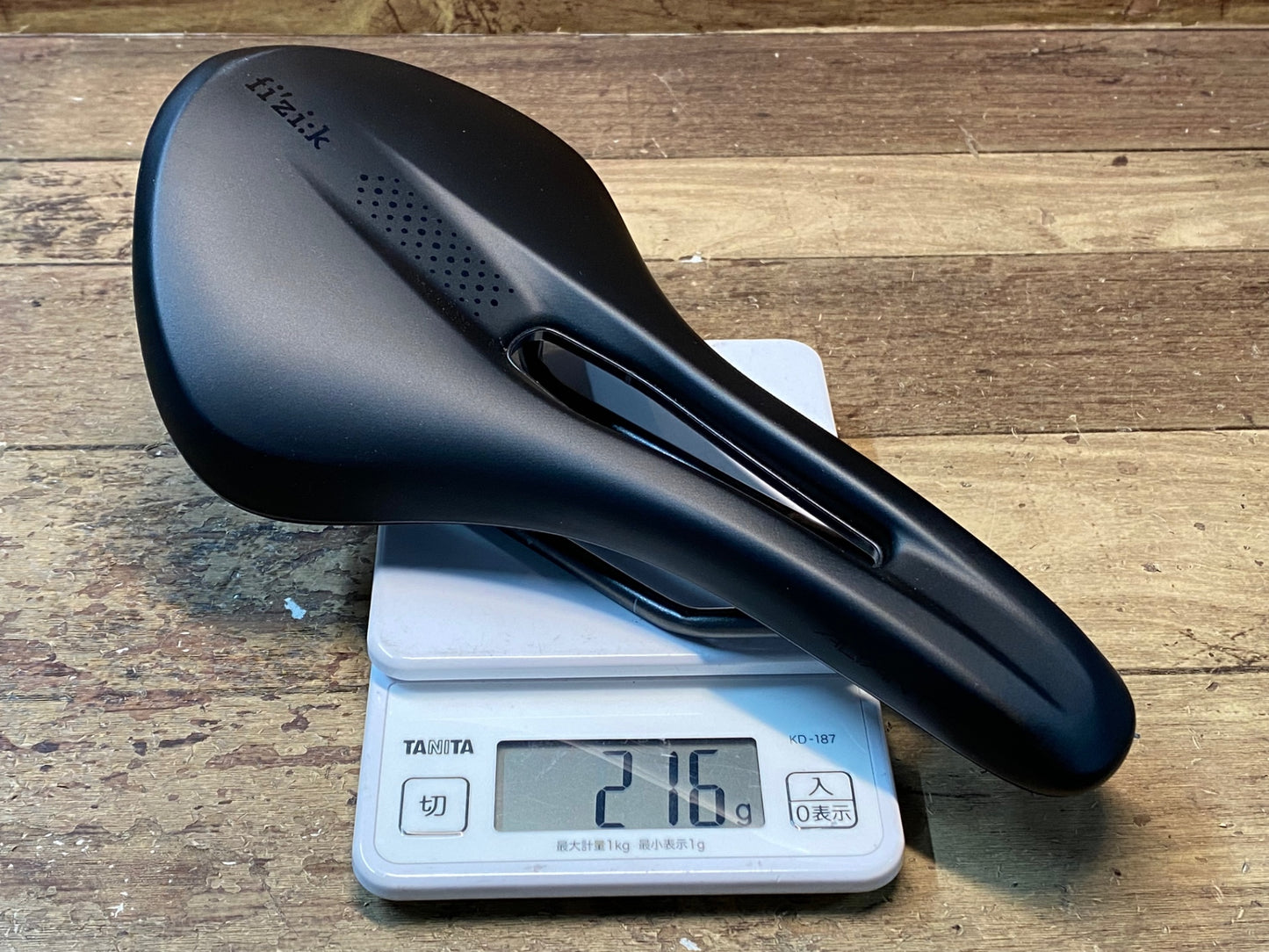 IM938 フィジーク Fizik TEMPO ALIANTE R3 サドル KIUMレール 145mm