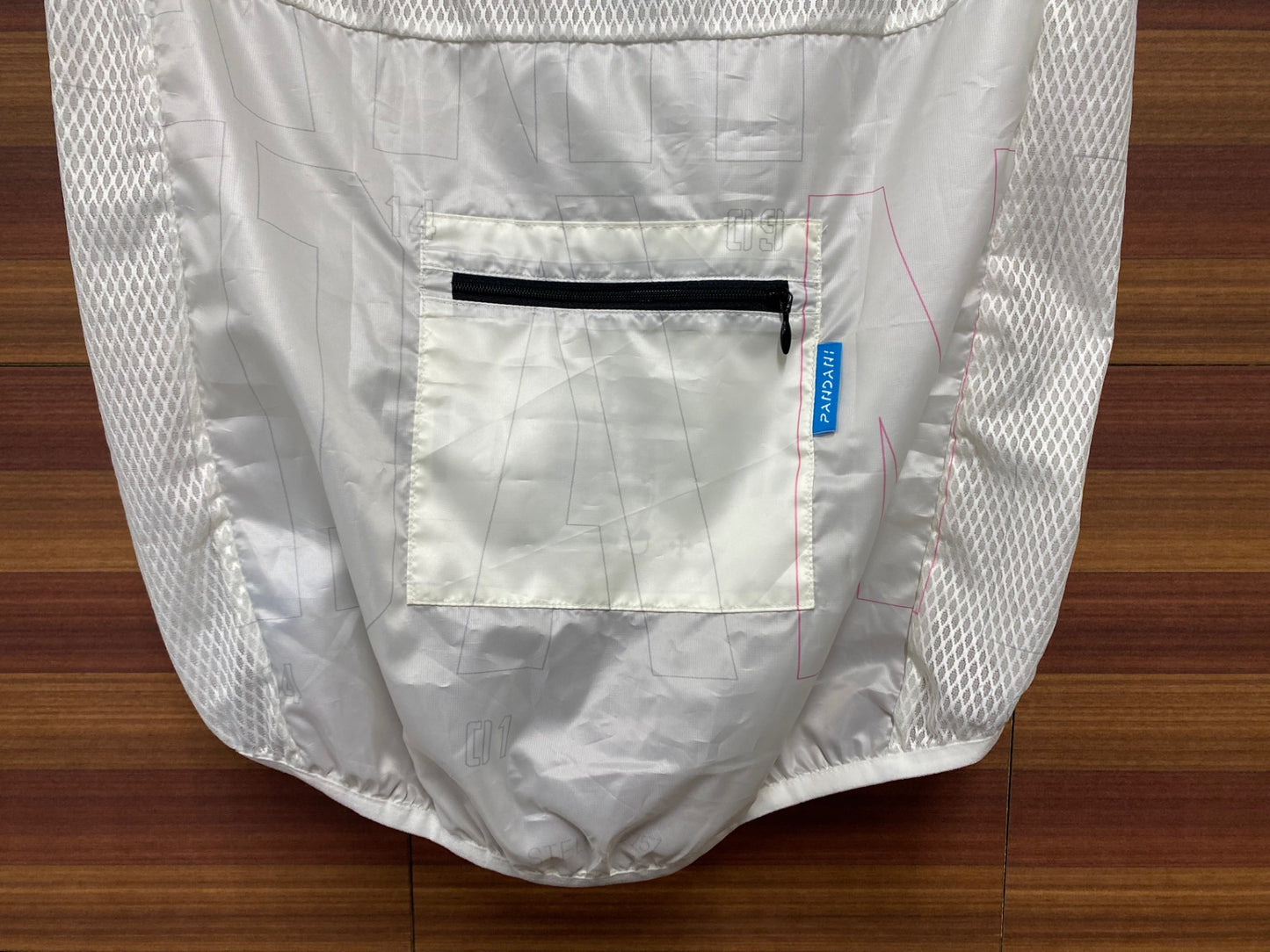 IQ217 パンダーニ PANDANI ジレ サイクルベスト 白 L