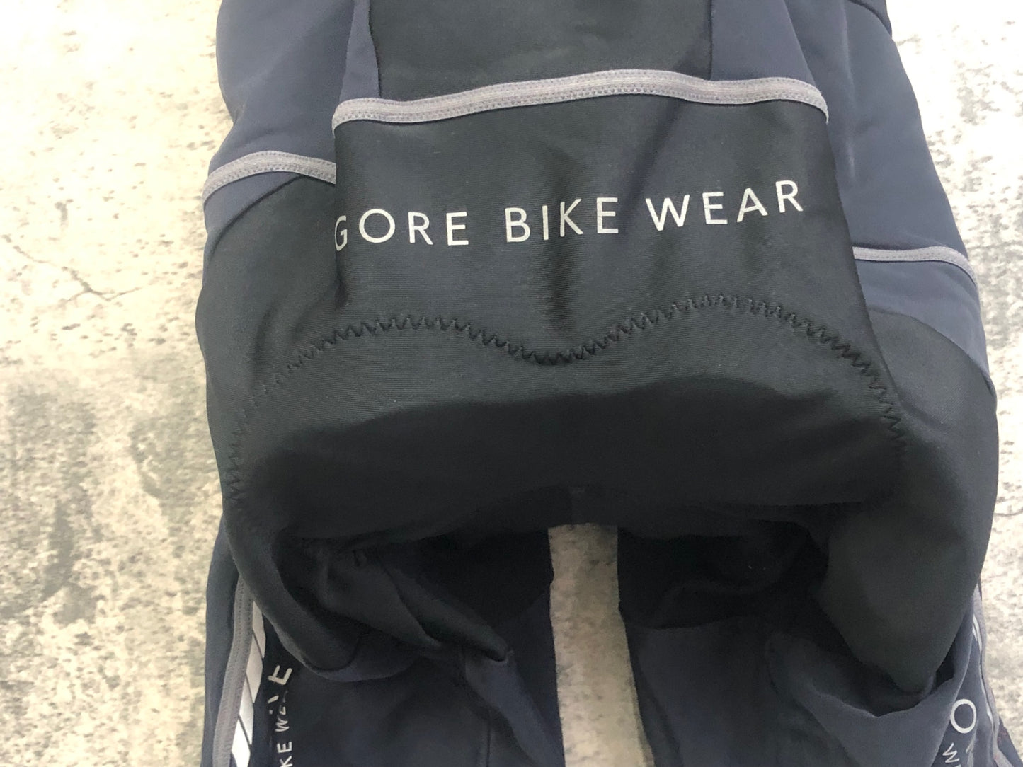 IV339 ゴアバイクウェア GORE BIKE WEAR ビブショーツ 紺 L 裏起毛