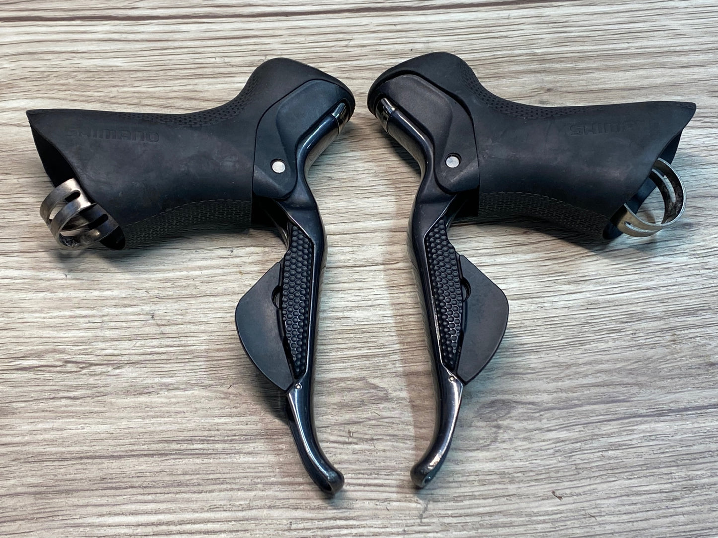 IU934 シマノ SHIMANO アルテグラ ULTEGRA ST-6770 STIレバー 2x10S Di2 電動