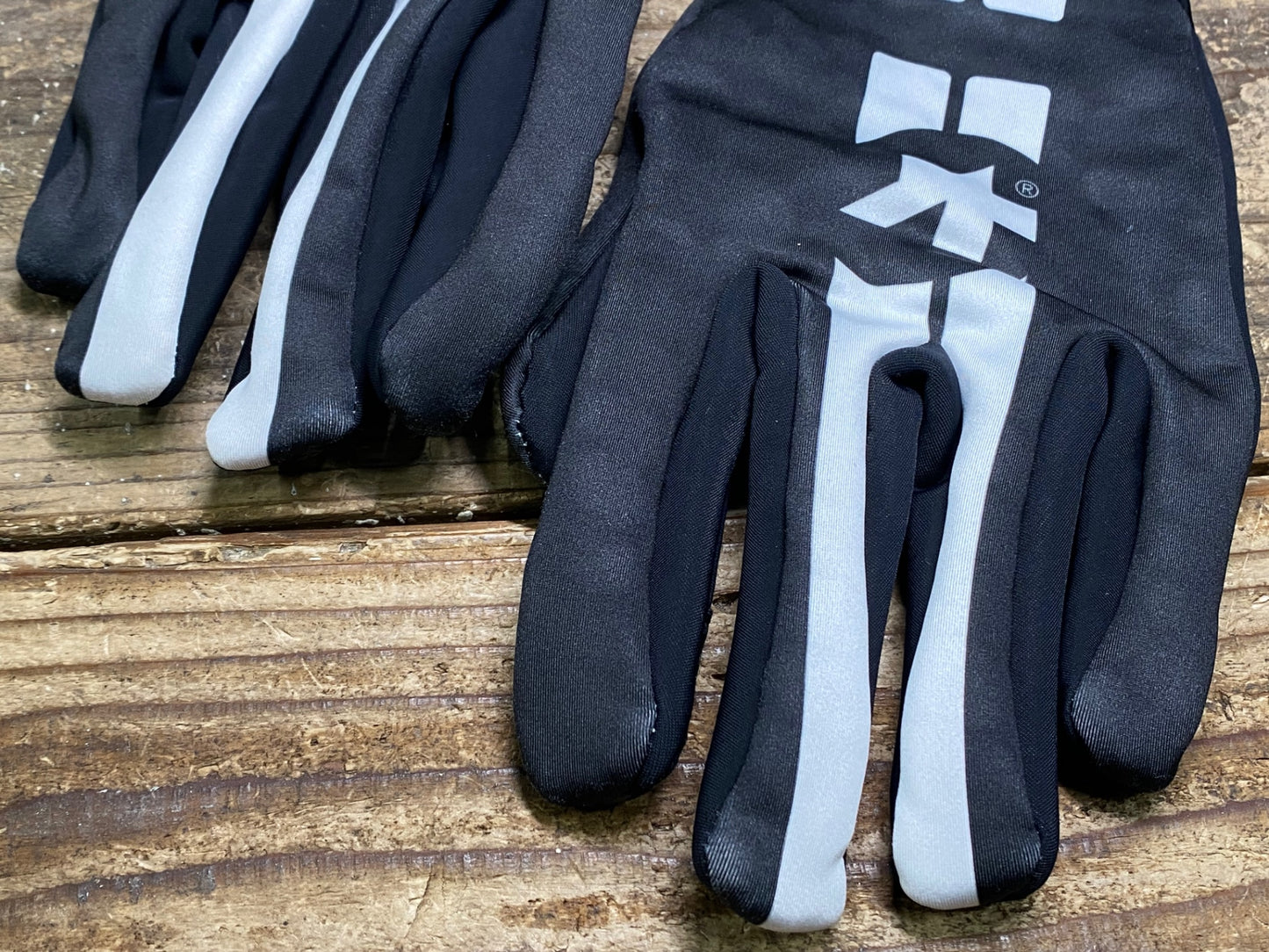 IU304 アソス Assos EARLY WINTER 裏起毛 長指 サイクルグローブ 黒 L