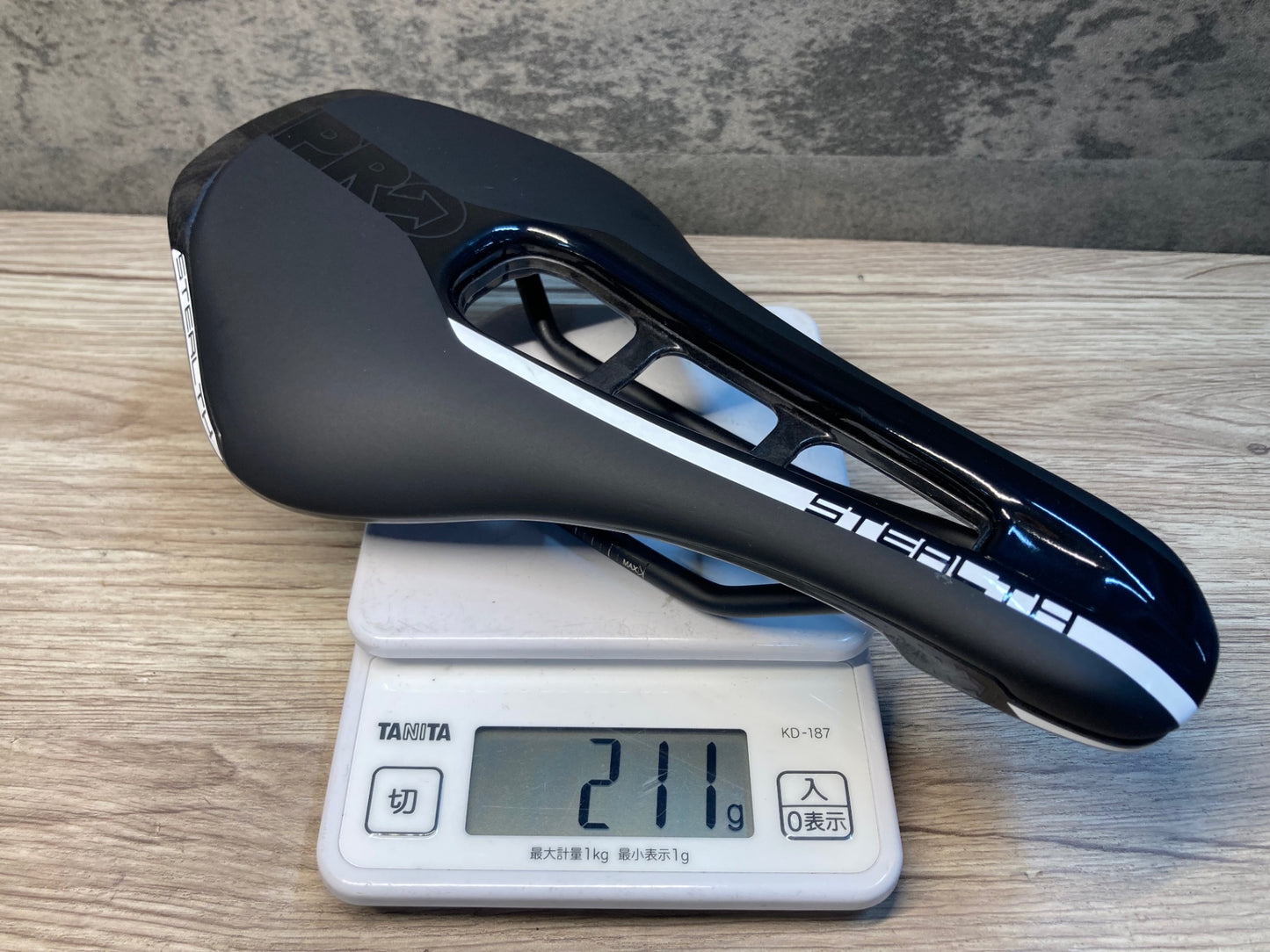 IX480 シマノ SHIMANO プロ PRO ステルス STEALTH サドル 黒 ステンレスレール