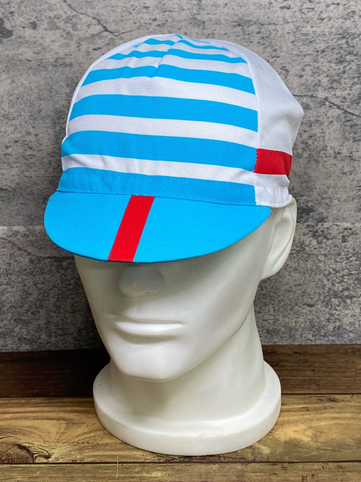 IV853 カステリ CASTELLI サイクルキャップ 白