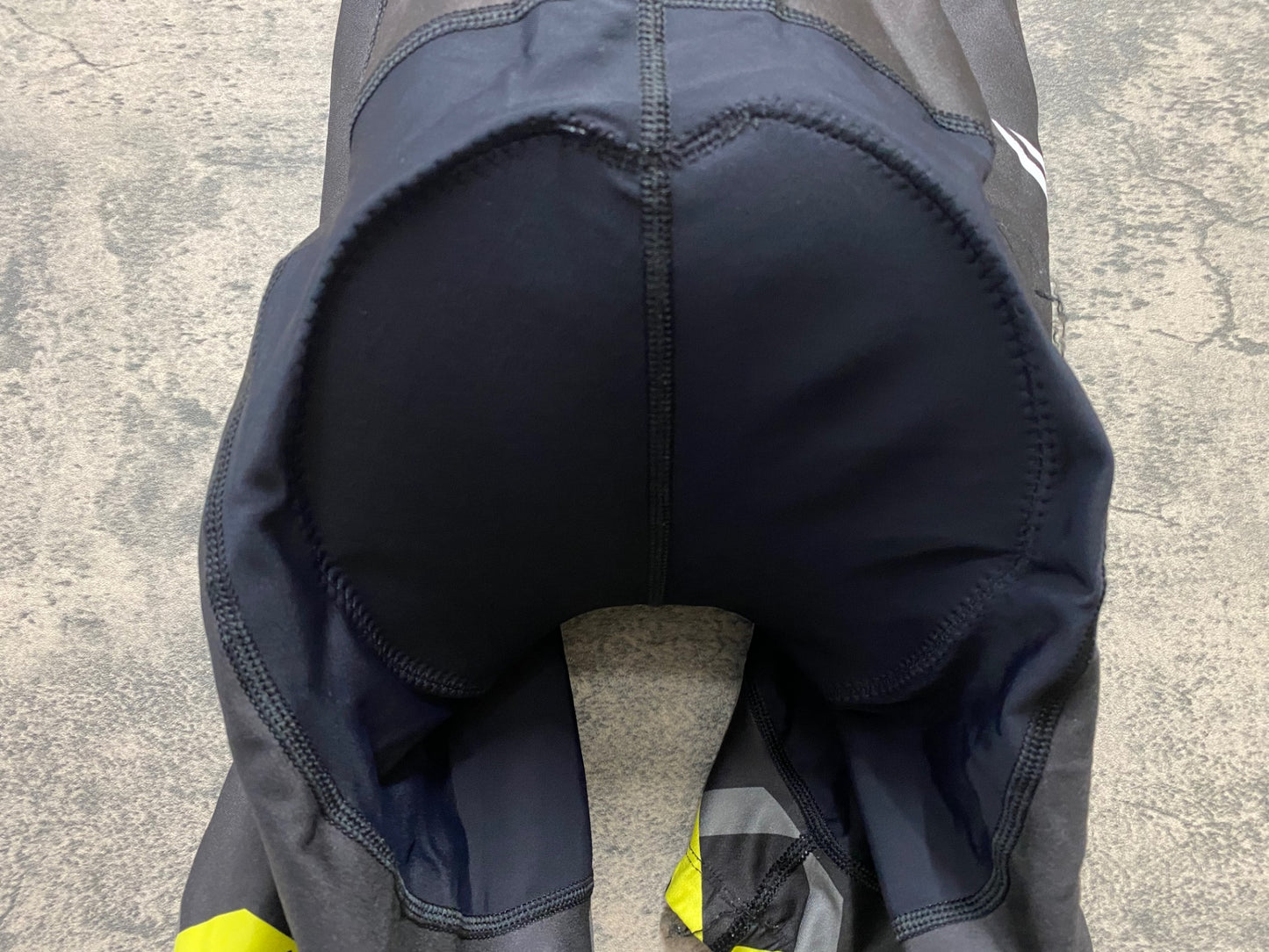 IY545 ウェイブワン WAVEONE ビブショーツ 黒黄 S