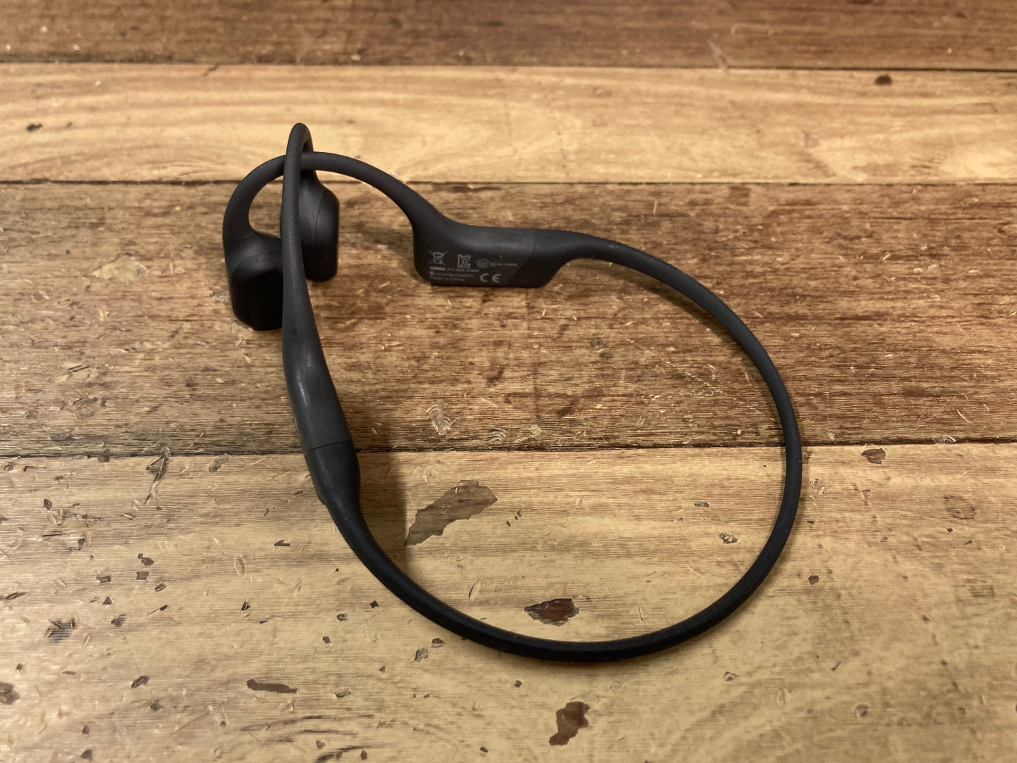 ID214 AFTERSHOKZ Aeropex AS800 グレー 骨伝導ワイヤレスヘッドホン ※動作確認済