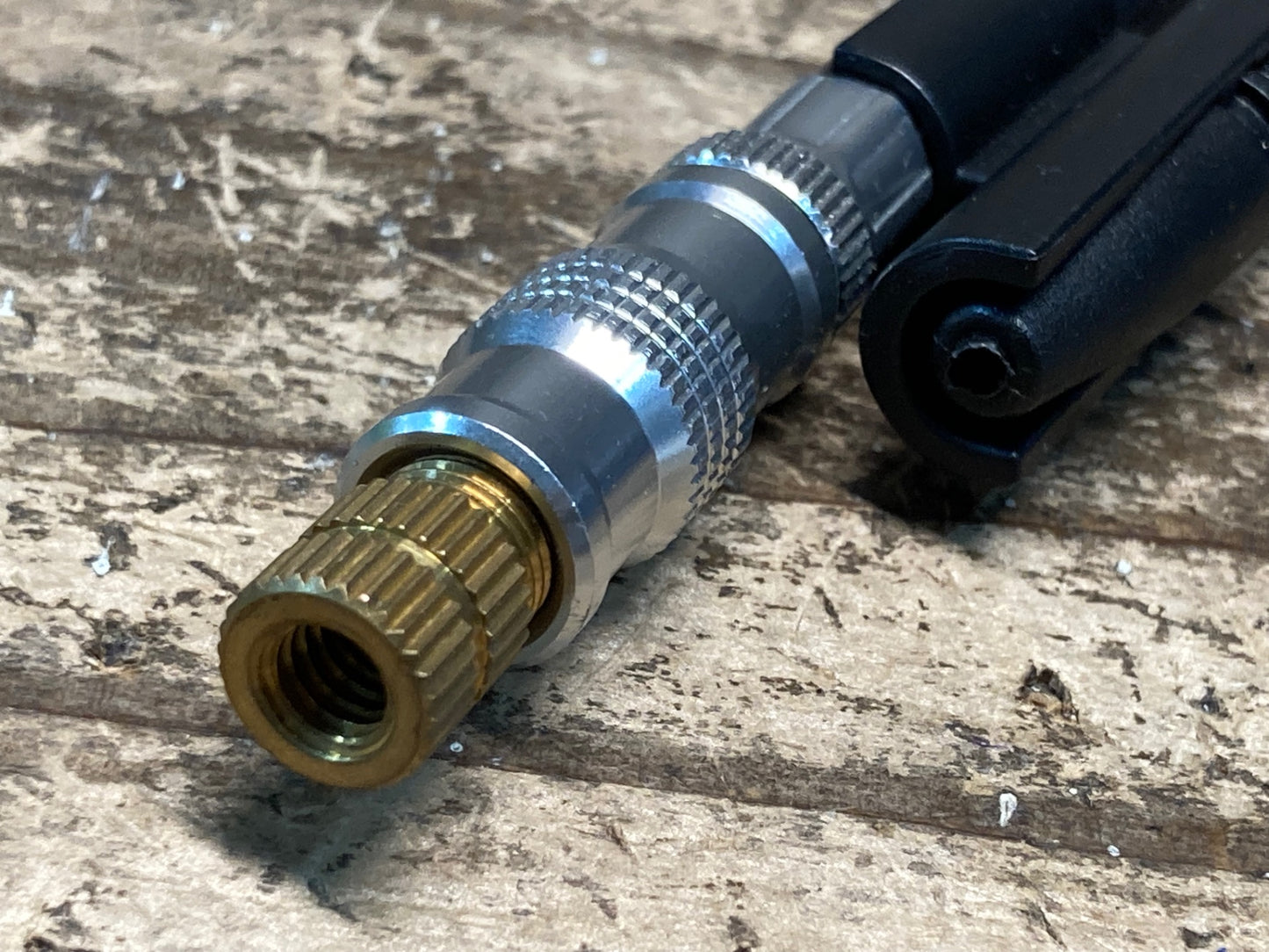 IL320 UOMI Smart Air Pump M1 電動ポンプ 空気入れ MAX100PSI(6ber) 動作確認済