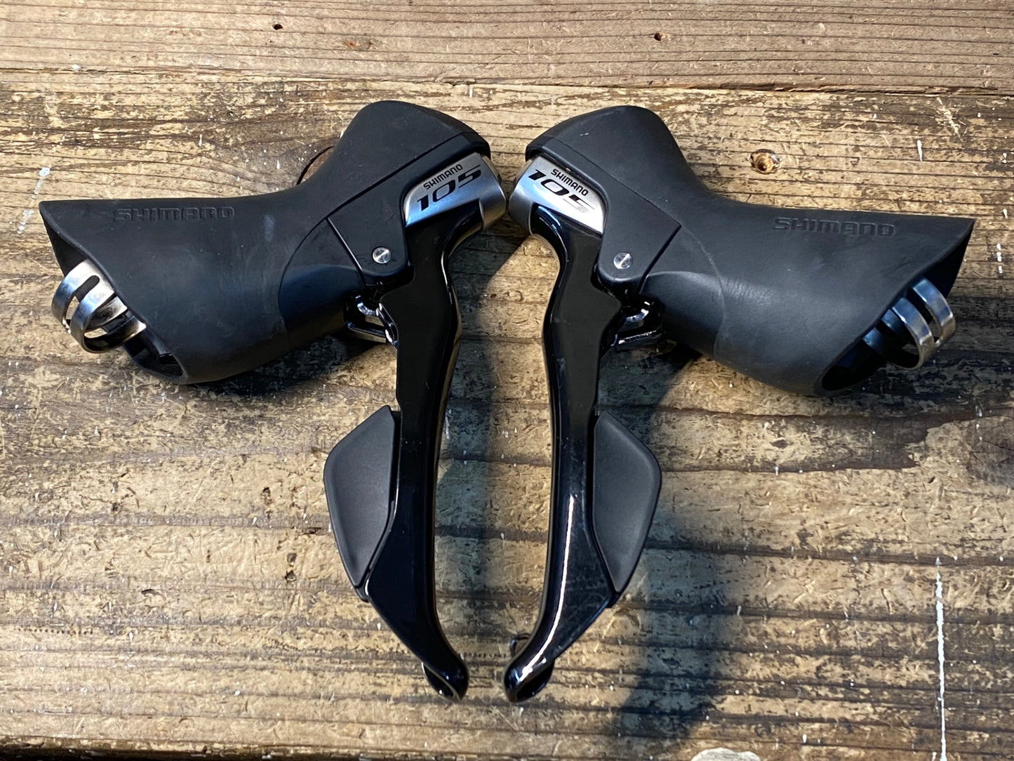 IZ950 シマノ SHIMANO 105 ST-5800 STIレバー 2x11S 黒