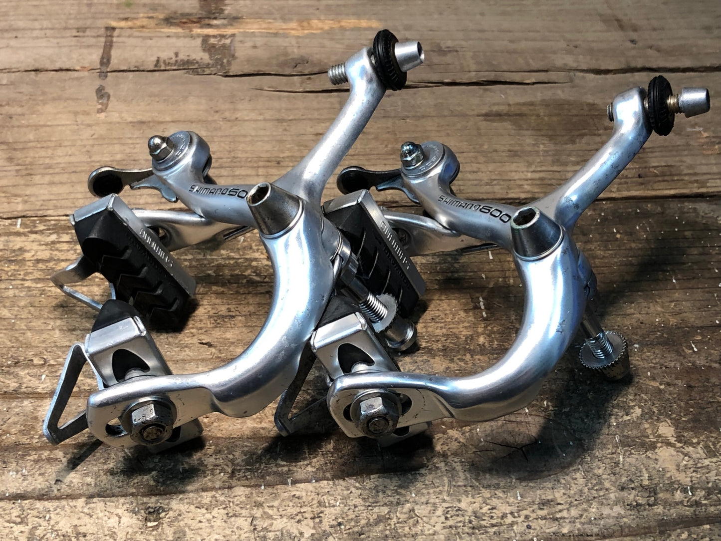 II558 シマノ SHIMANO 600 キャリパーブレーキ 前後セット