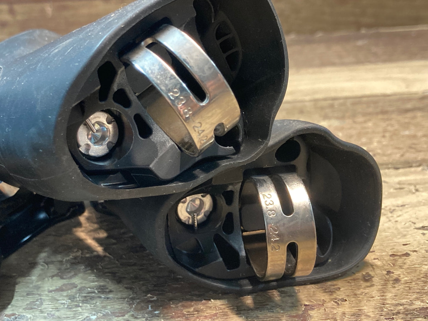 IL192 シマノ SHIMANO 105 ST-5800 STIレバー 2x11S 黒