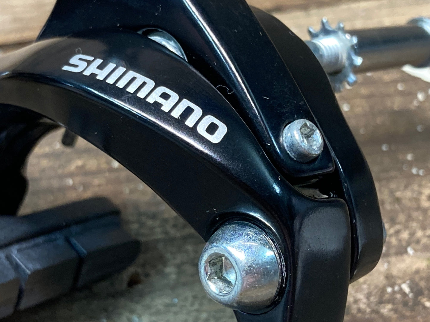 IP281 シマノ SHIMANO BR-R561 キャリパーブレーキ 前後セット 黒 ※固定ナット欠品