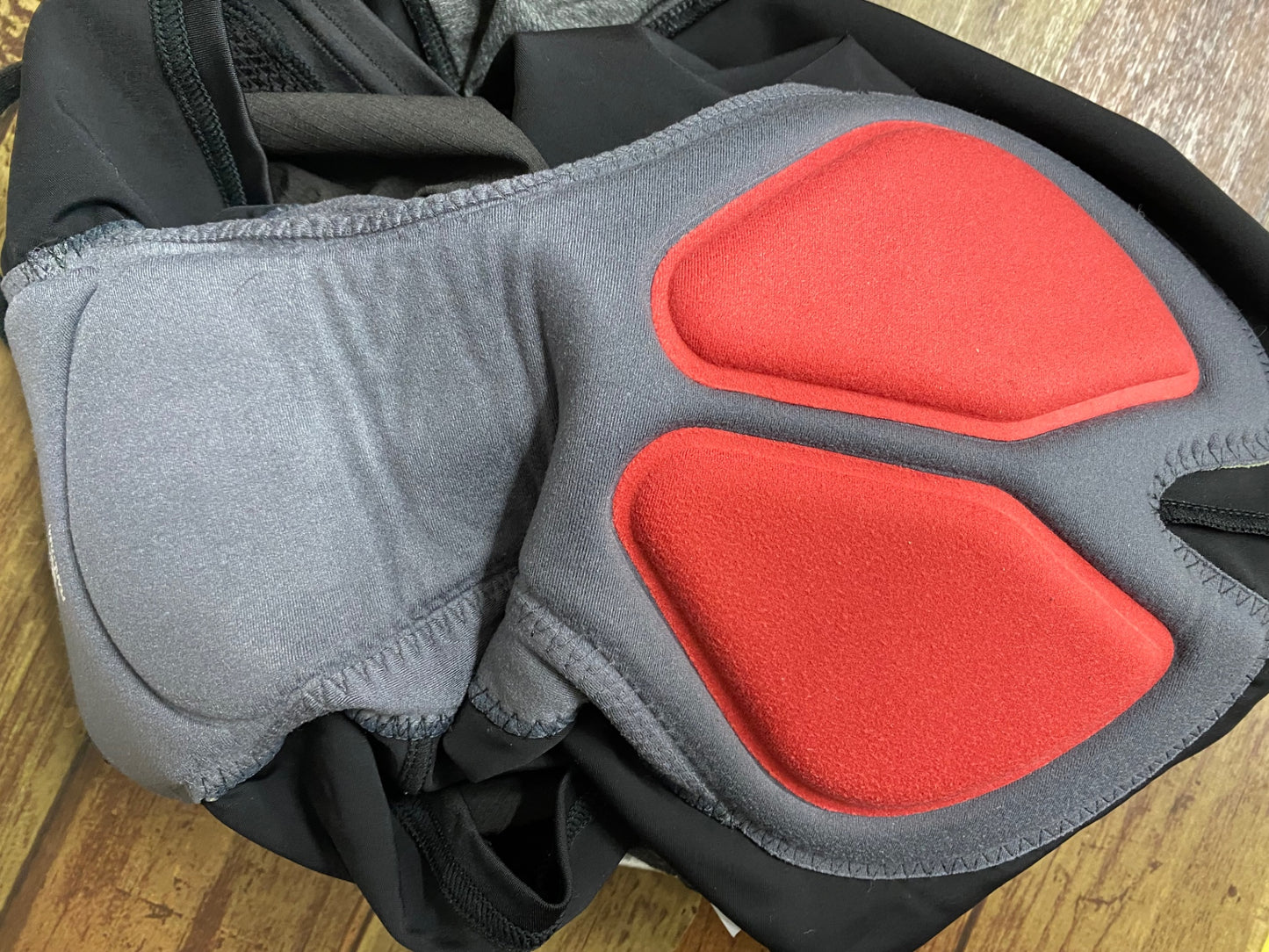 IU473 パールイズミ PEARL iZUMi サイクルパンツ 黒 グレー XL