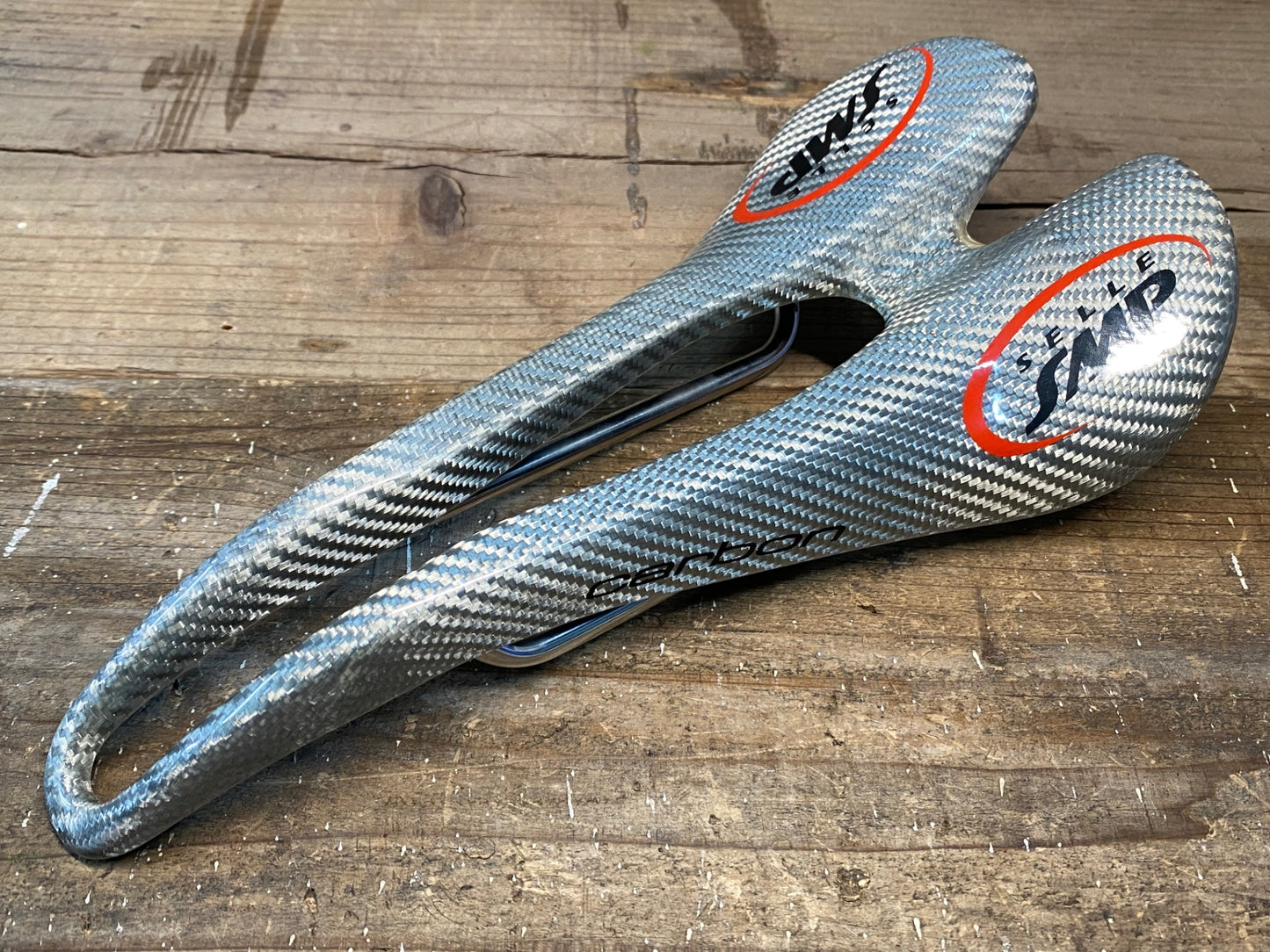 IQ384 Selle SMP カーボン CARBON サドル ホワイト ステンレスレール