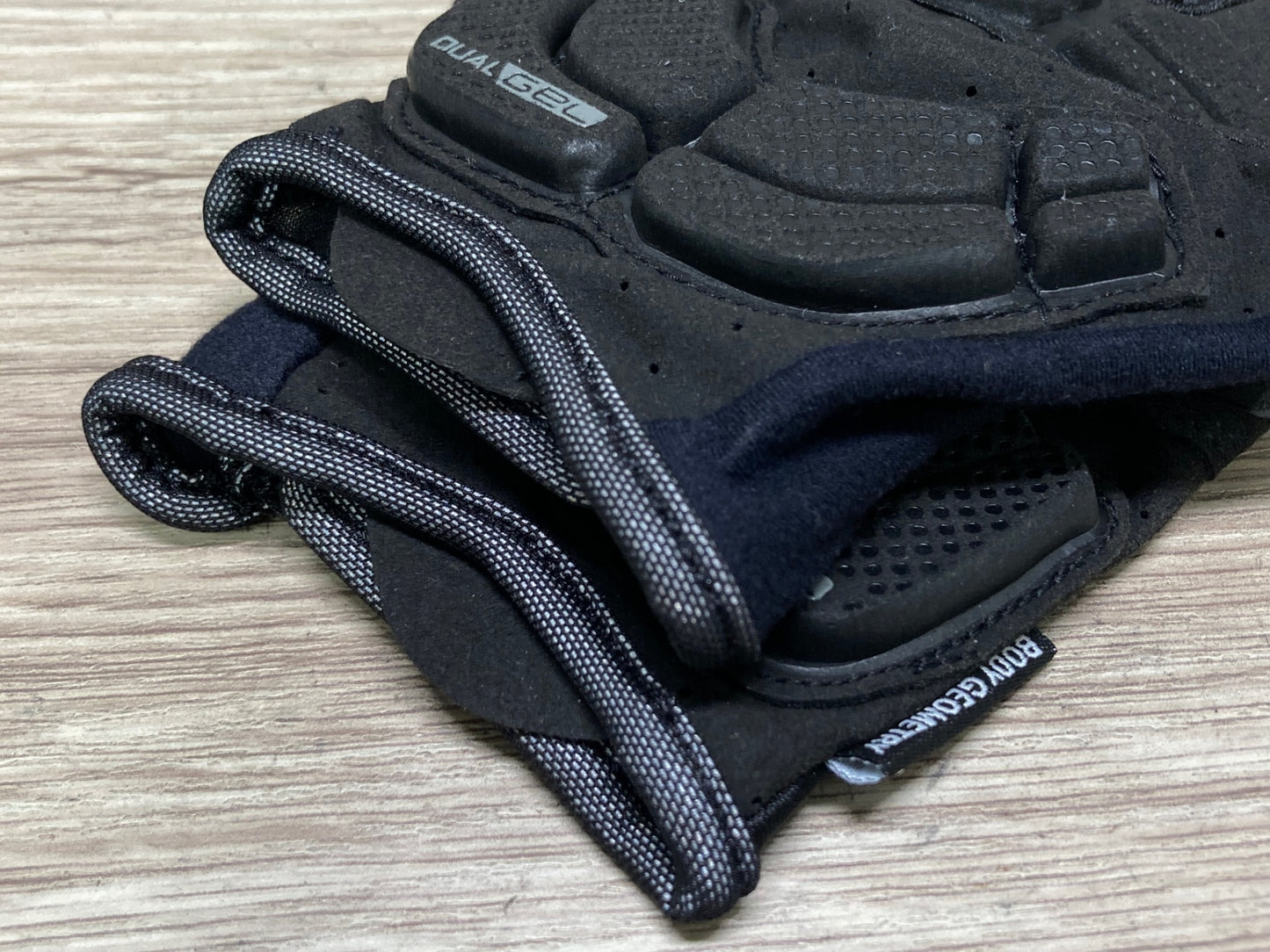 JA754 スペシャライズド SPECIALIZED 指切 グローブ 黒 S