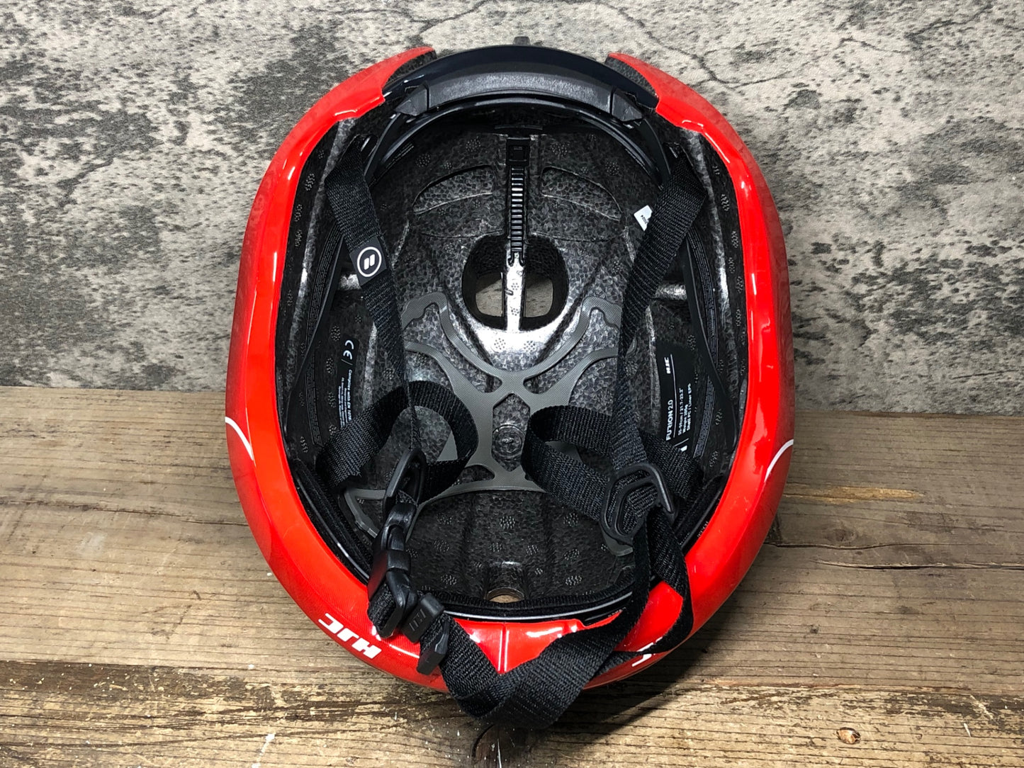 JC196 HJC FURION 2.0 RED BULL ヘルメット 赤 M 55-59cm 2024年3月製