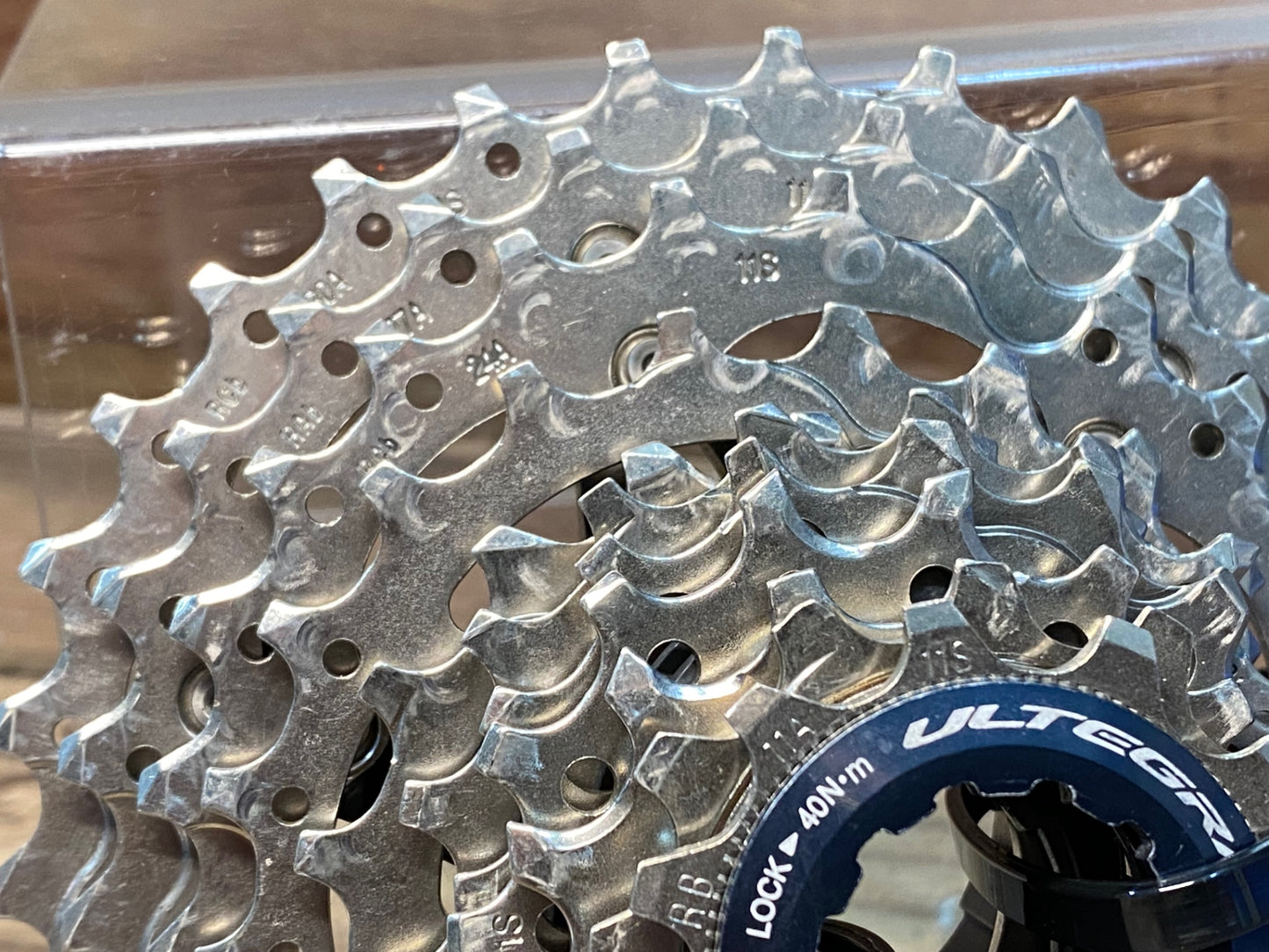 IM823 シマノ SHIMANO 105 CS-R7000 スプロケット 11s 11-30T