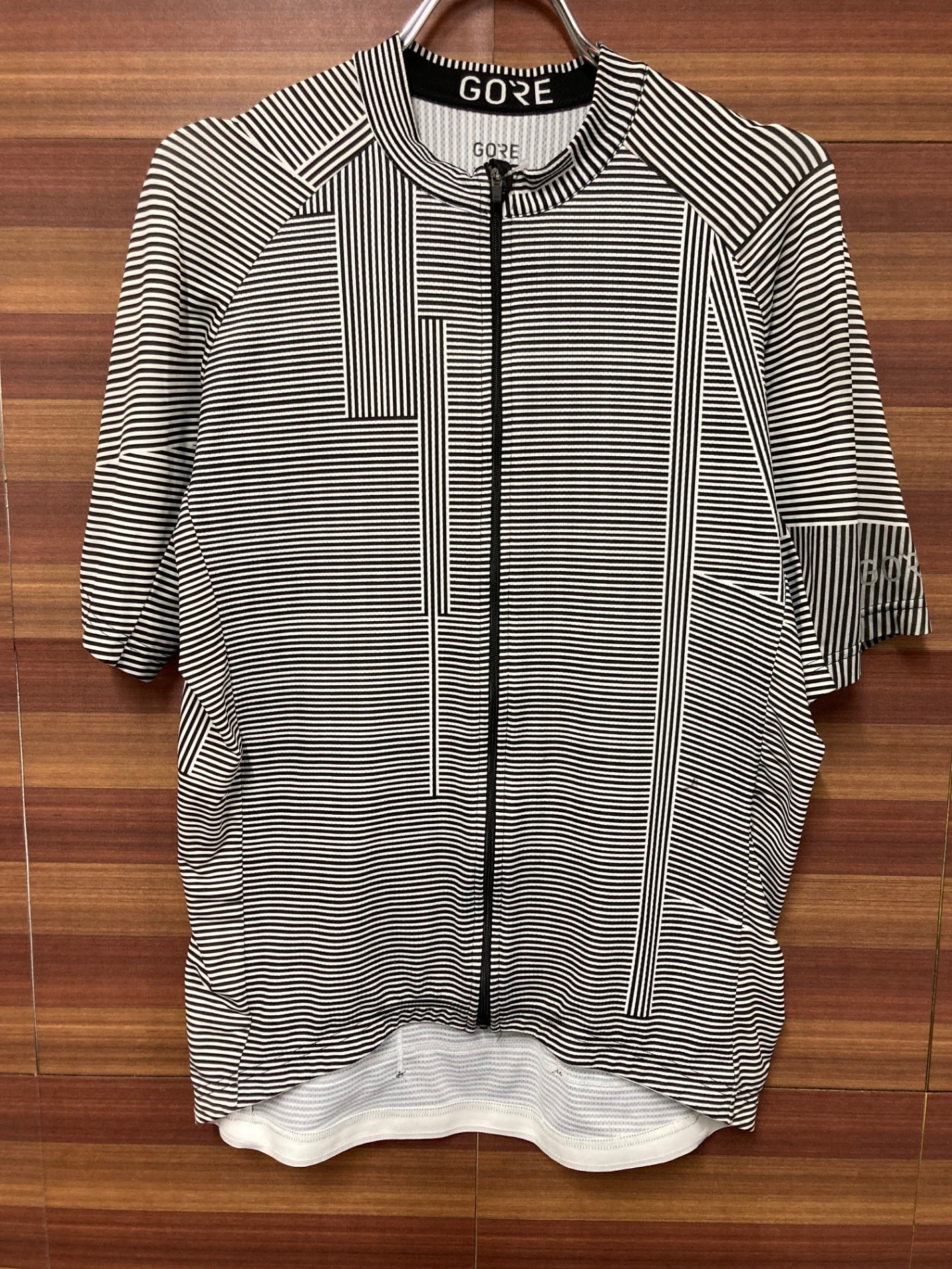 IL134 ゴア GORE BIKE WEAR 半袖 サイクルウェア アジアLサイズ 白黒