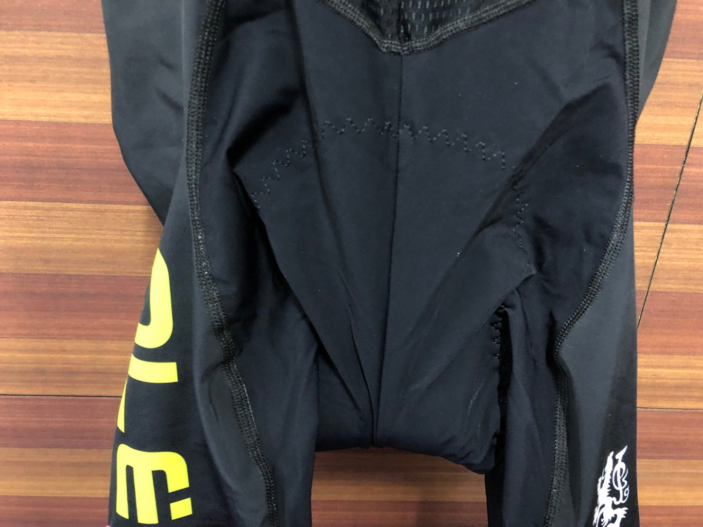 IO742 アレ ALE ビブショーツ 黒 ピンク M