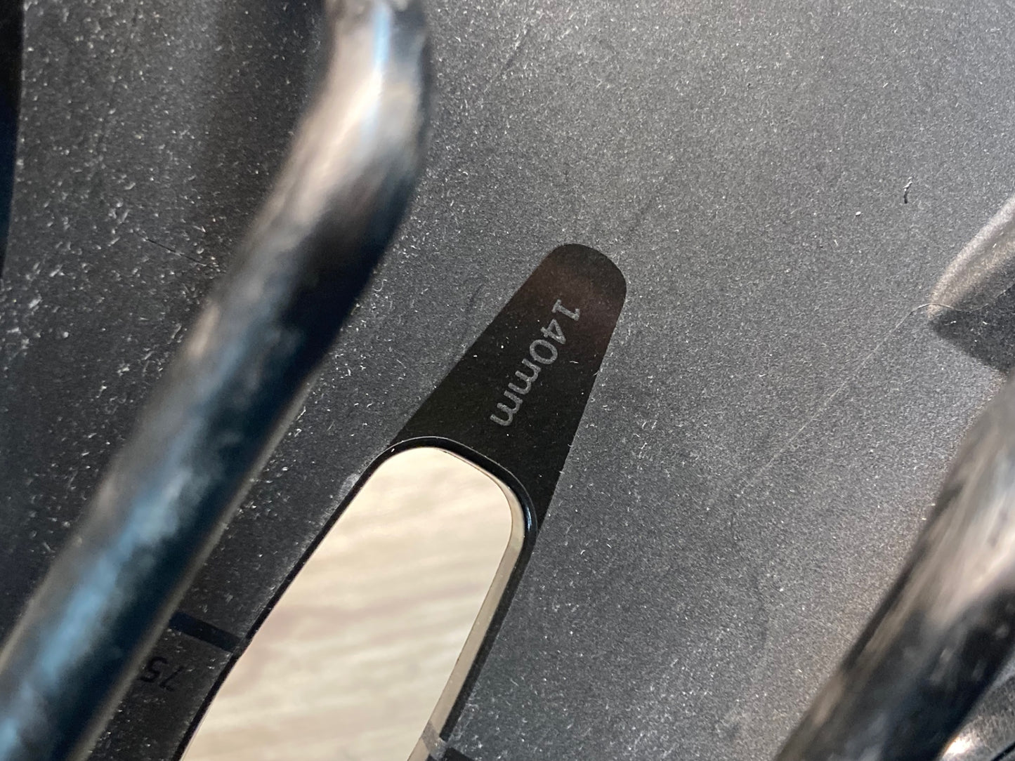 IX082 フィジーク fizik VENTO ANTARES R1 サドル 黒 カーボンレール