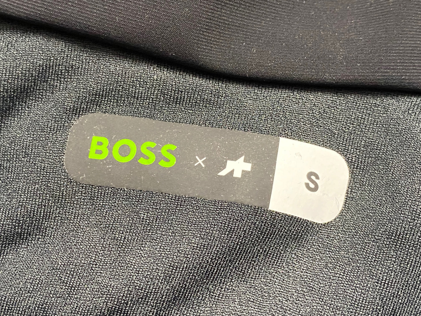 IU075 アソス assos Insulated Gilet BOSS x ASSOS サイクルベスト ジレ 黒 S 裏起毛