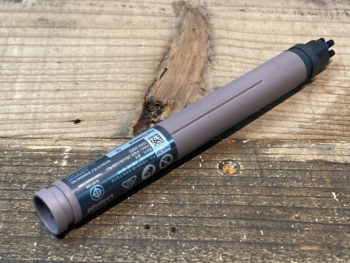 IQ114 シマノ SHIMANO BT-DN300 ビルトイン バッテリー 3ポート Di2 電動 動作確認済