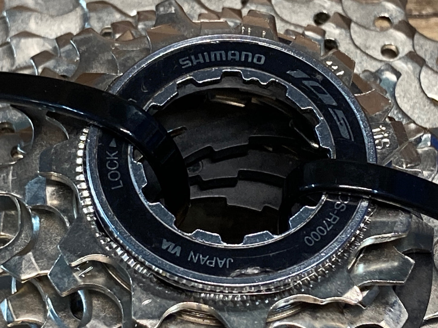 IL103 シマノ SHIMANO 105 CS-R7000 スプロケット 11-30T 11S